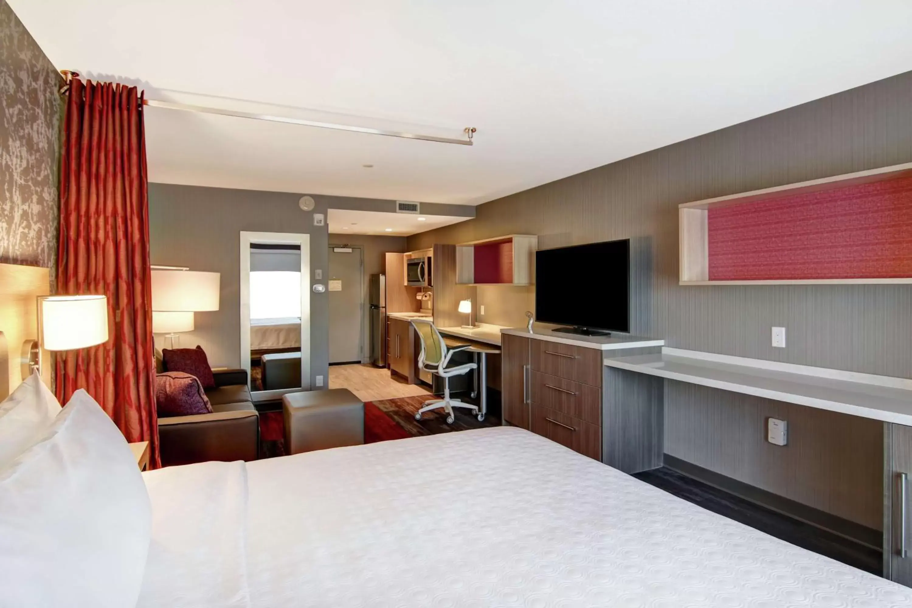 Bedroom, TV/Entertainment Center in Home2 Suites By Hilton Edmonton South