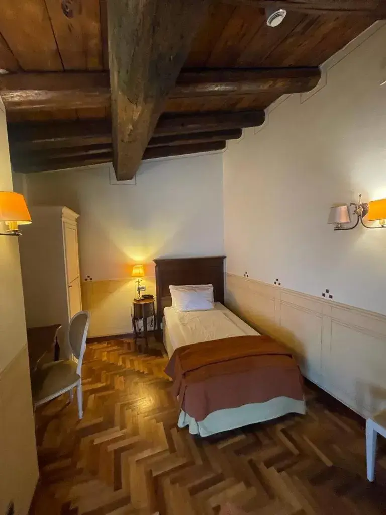 Bed in Hotel Villa Policreti