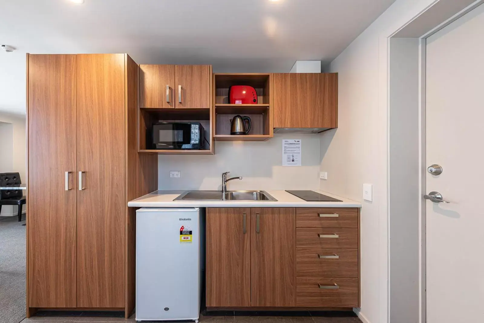 Kitchen or kitchenette, Kitchen/Kitchenette in 311 Motel Riccarton