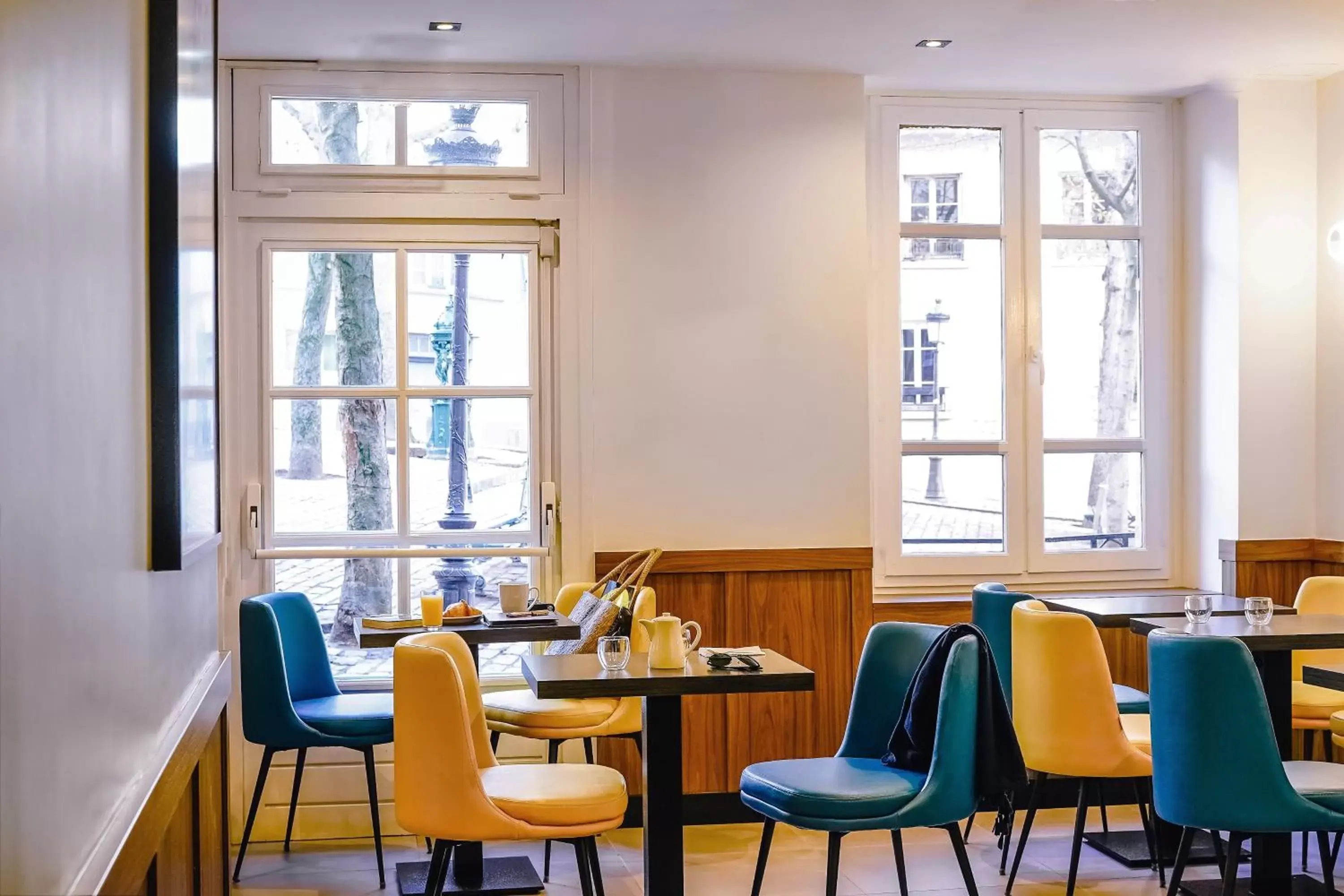 Breakfast, Restaurant/Places to Eat in Timhotel Montmartre