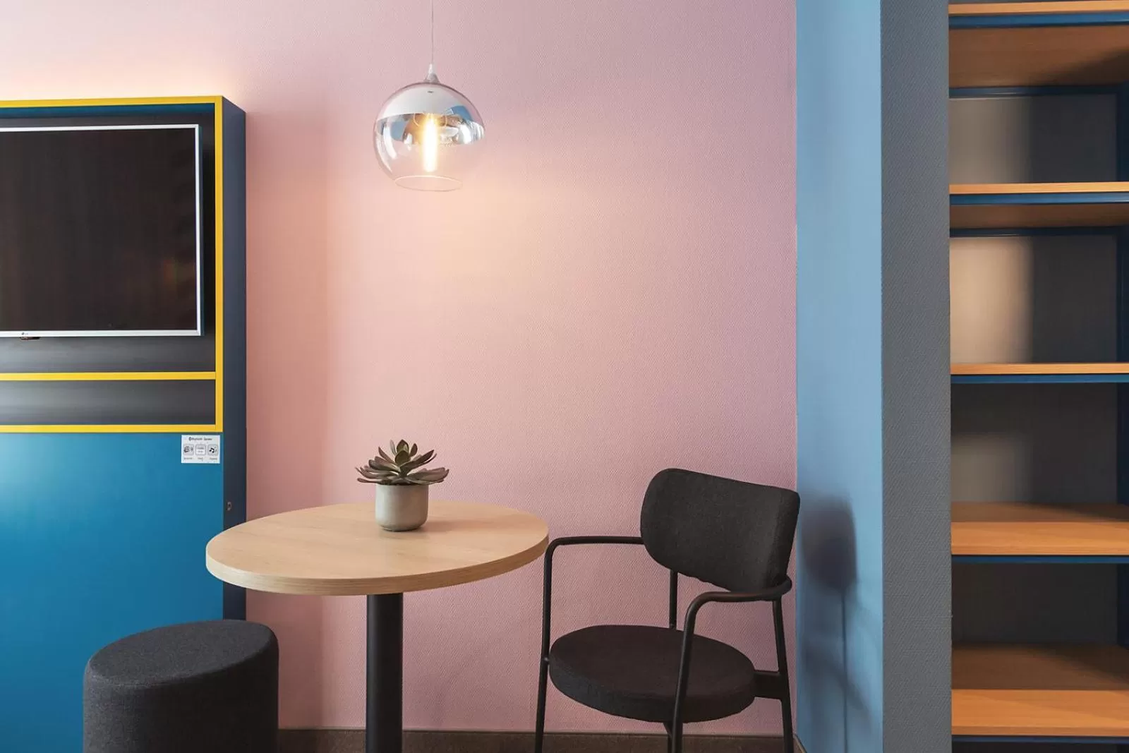 Staff in Holiday Inn - the niu, Belt Frankfurt Eschborn by IHG