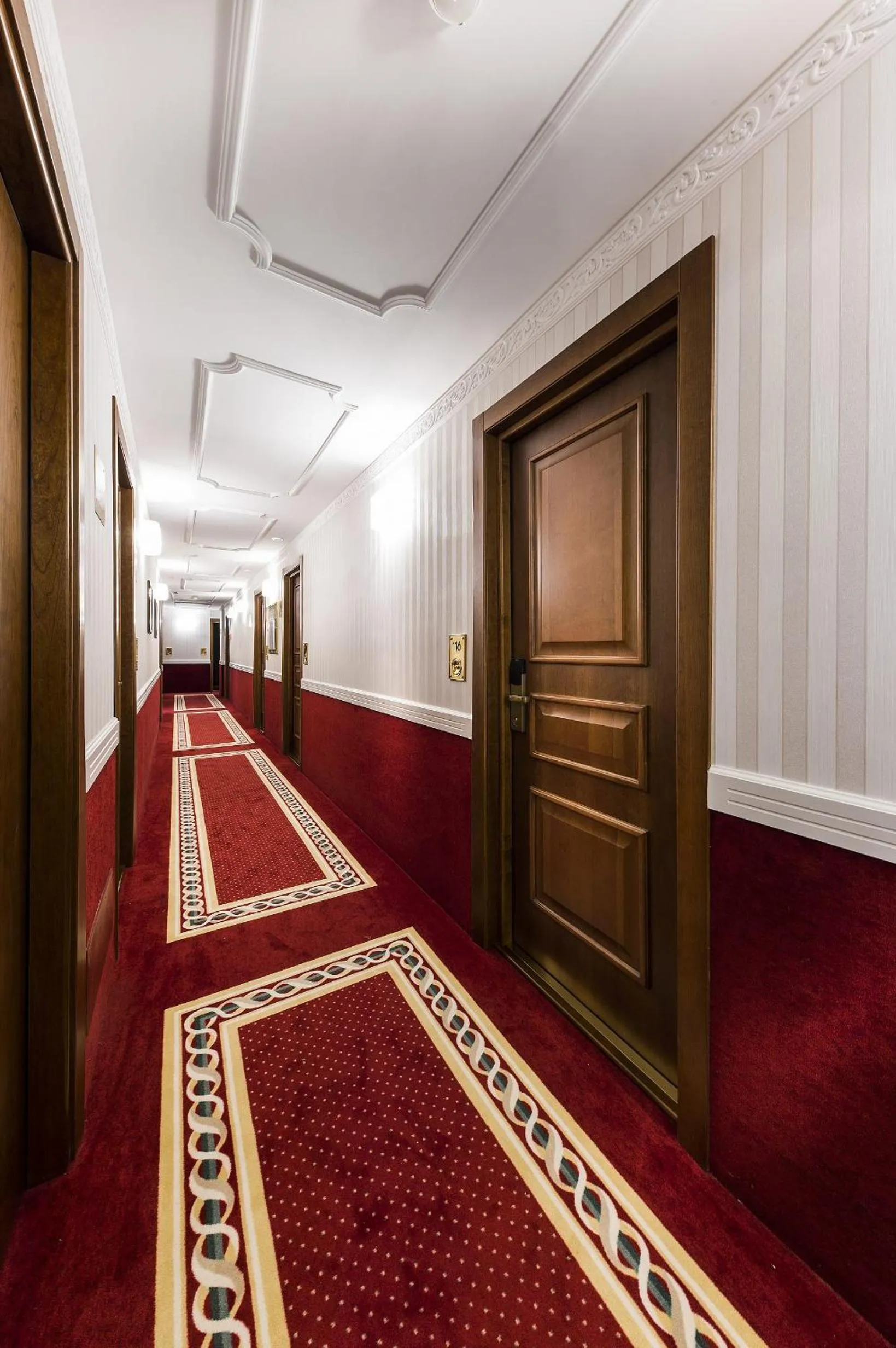 Decorative detail in Phi Hotel Principe