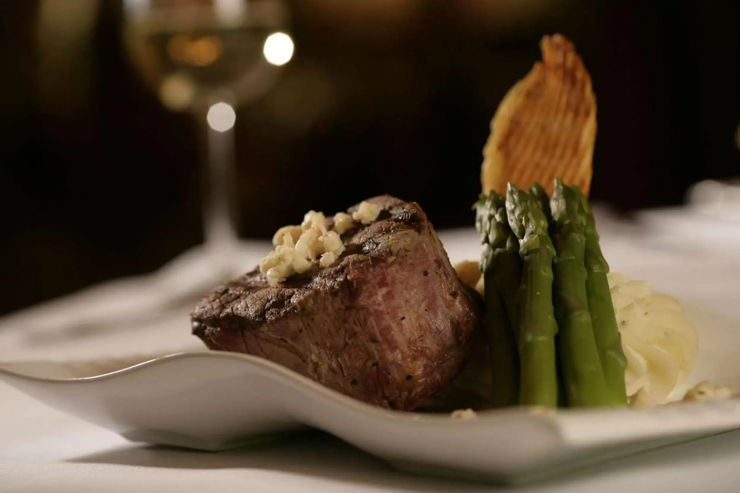 Restaurant/places to eat in DoubleTree by Hilton Lisle Naperville Restaurant/places to eat in DoubleTree by Hilton Lisle Naperville