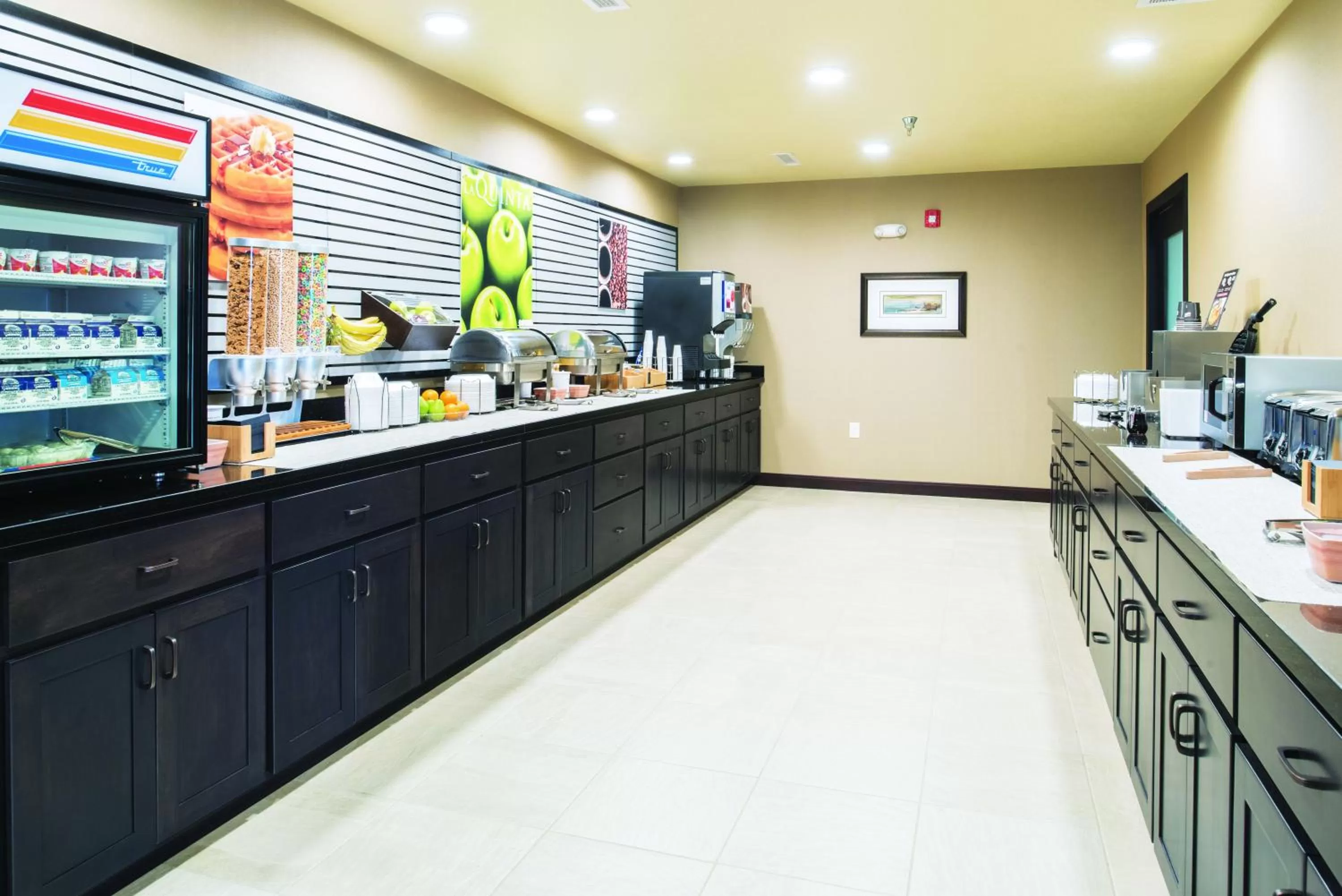 Breakfast in La Quinta by Wyndham Gillette