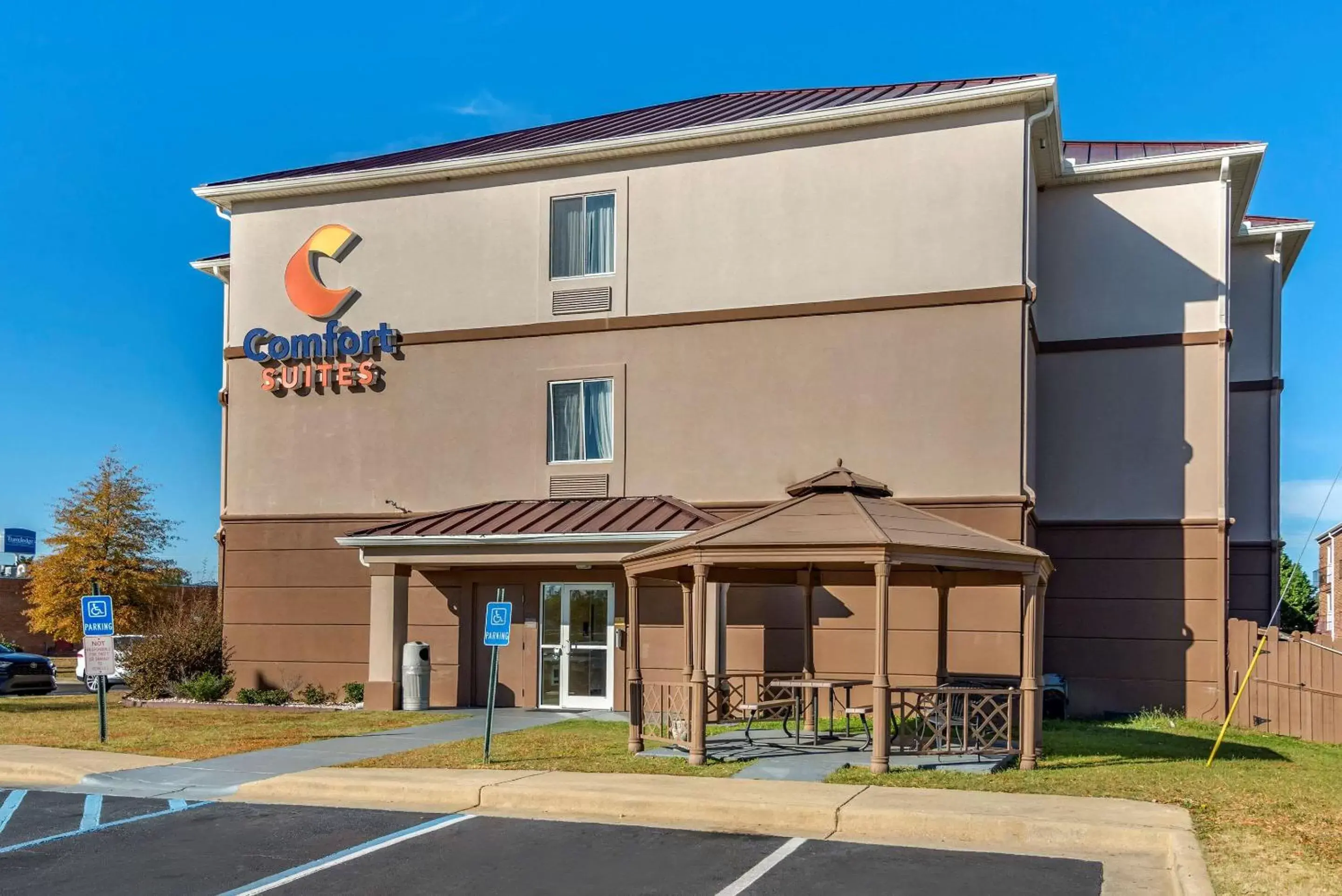 Property Building in Comfort Suites Montgomery East Monticello Dr.