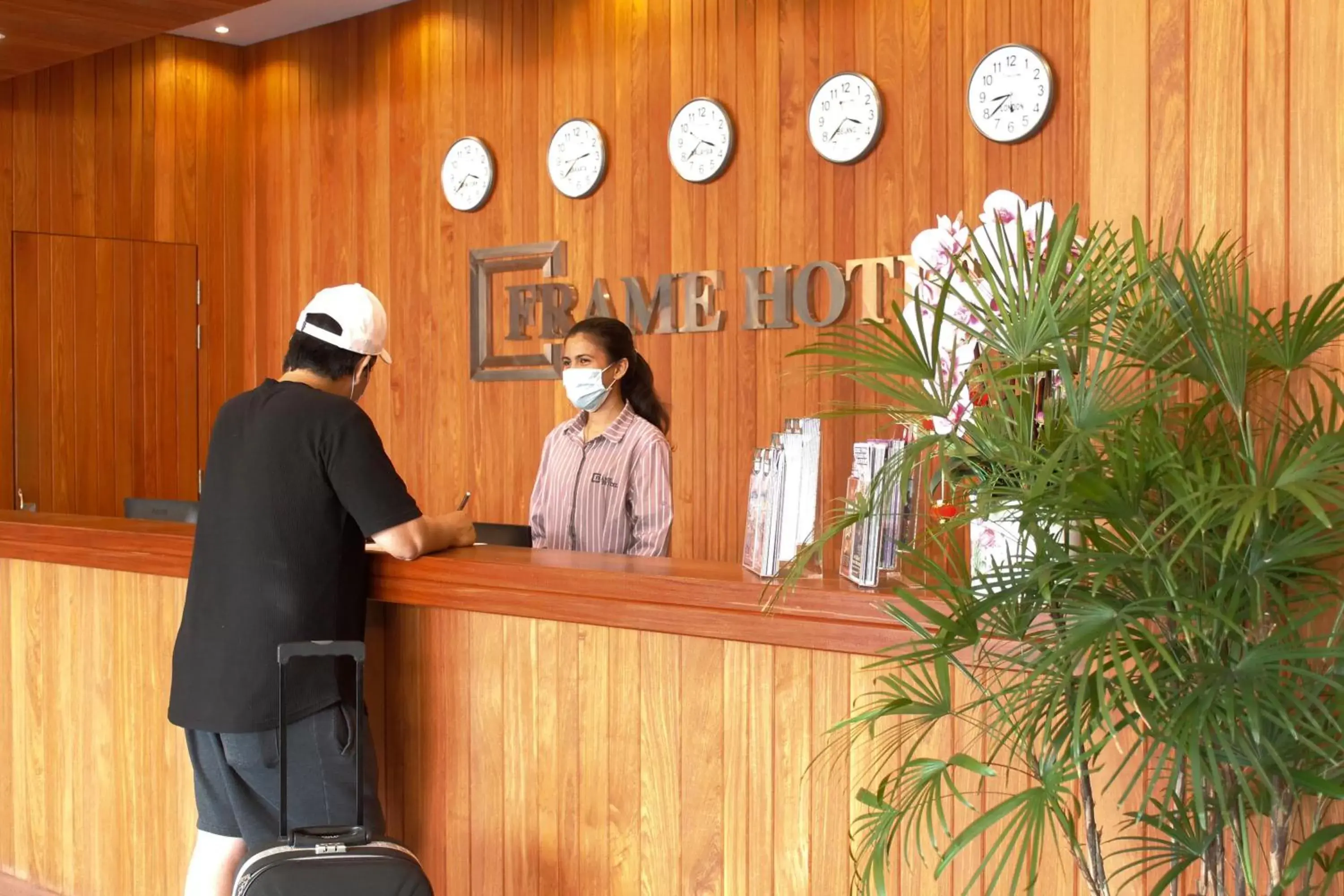 Lobby/Reception in Frame Hotel