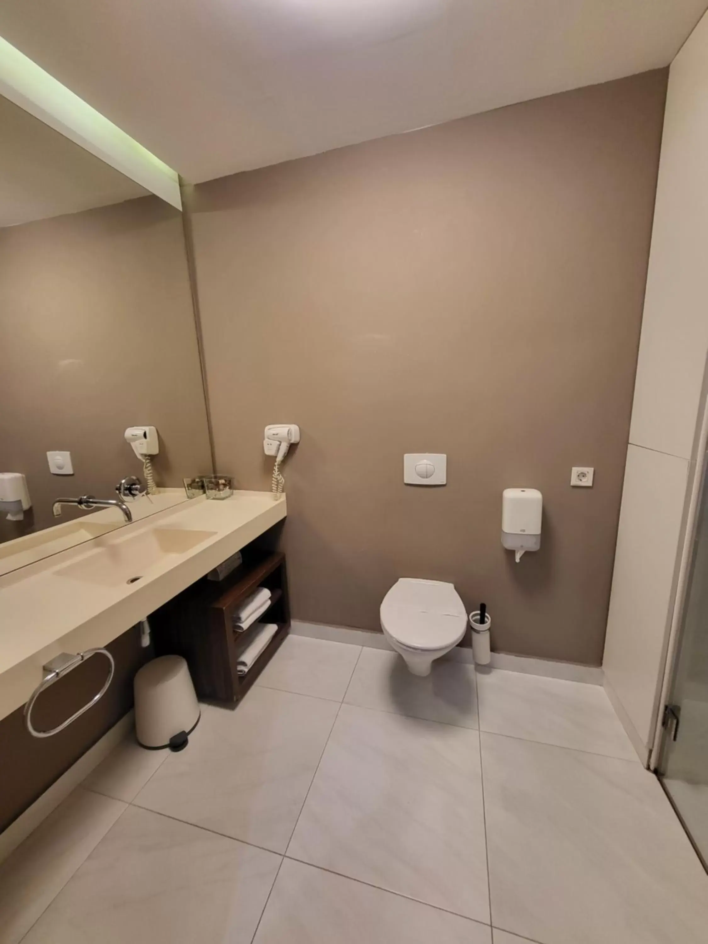 Bathroom in Adresa Suites