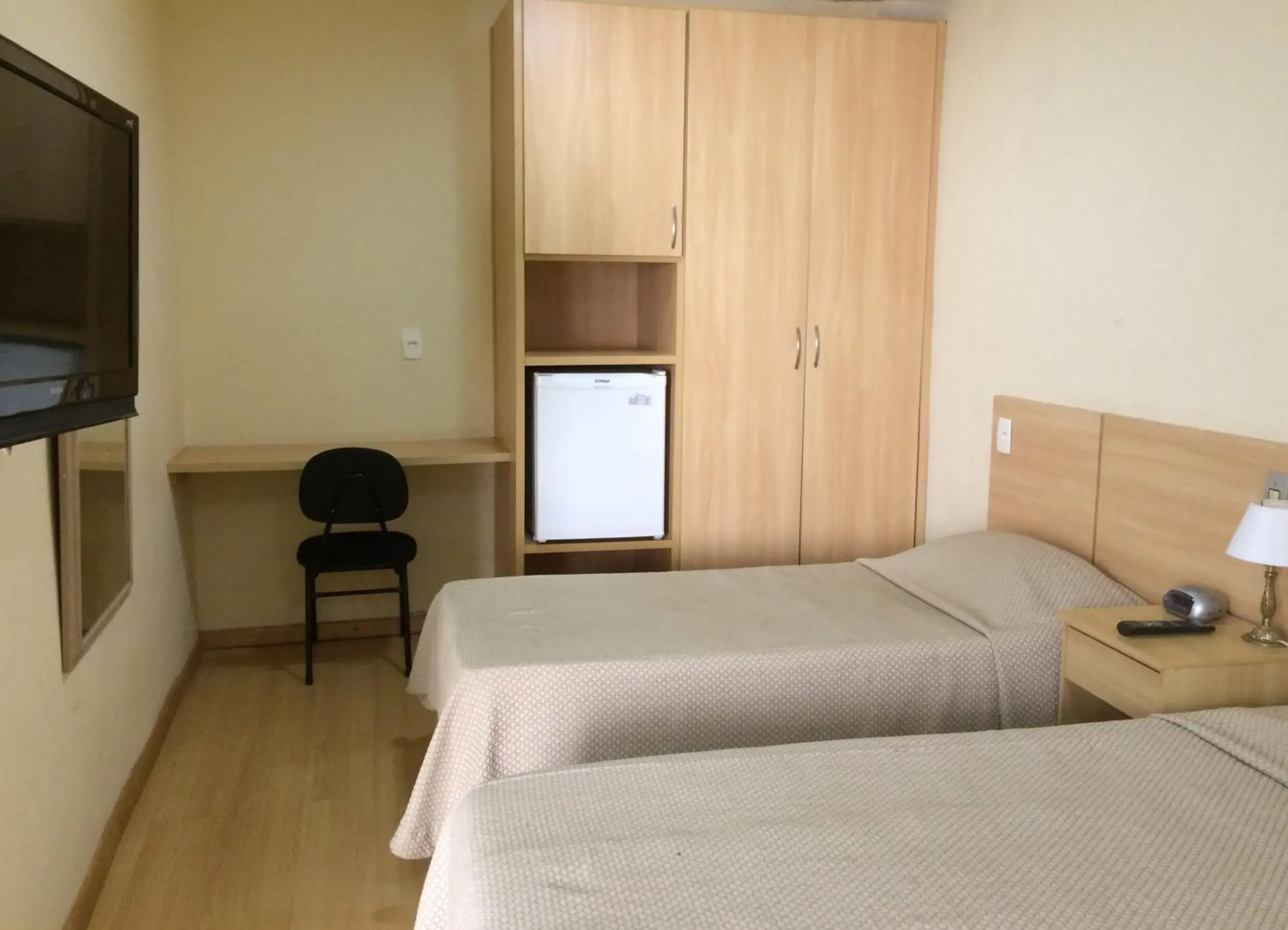 Photo of the whole room, Bed in Hotel Americano Photo of the whole room, Bed in Hotel Americano