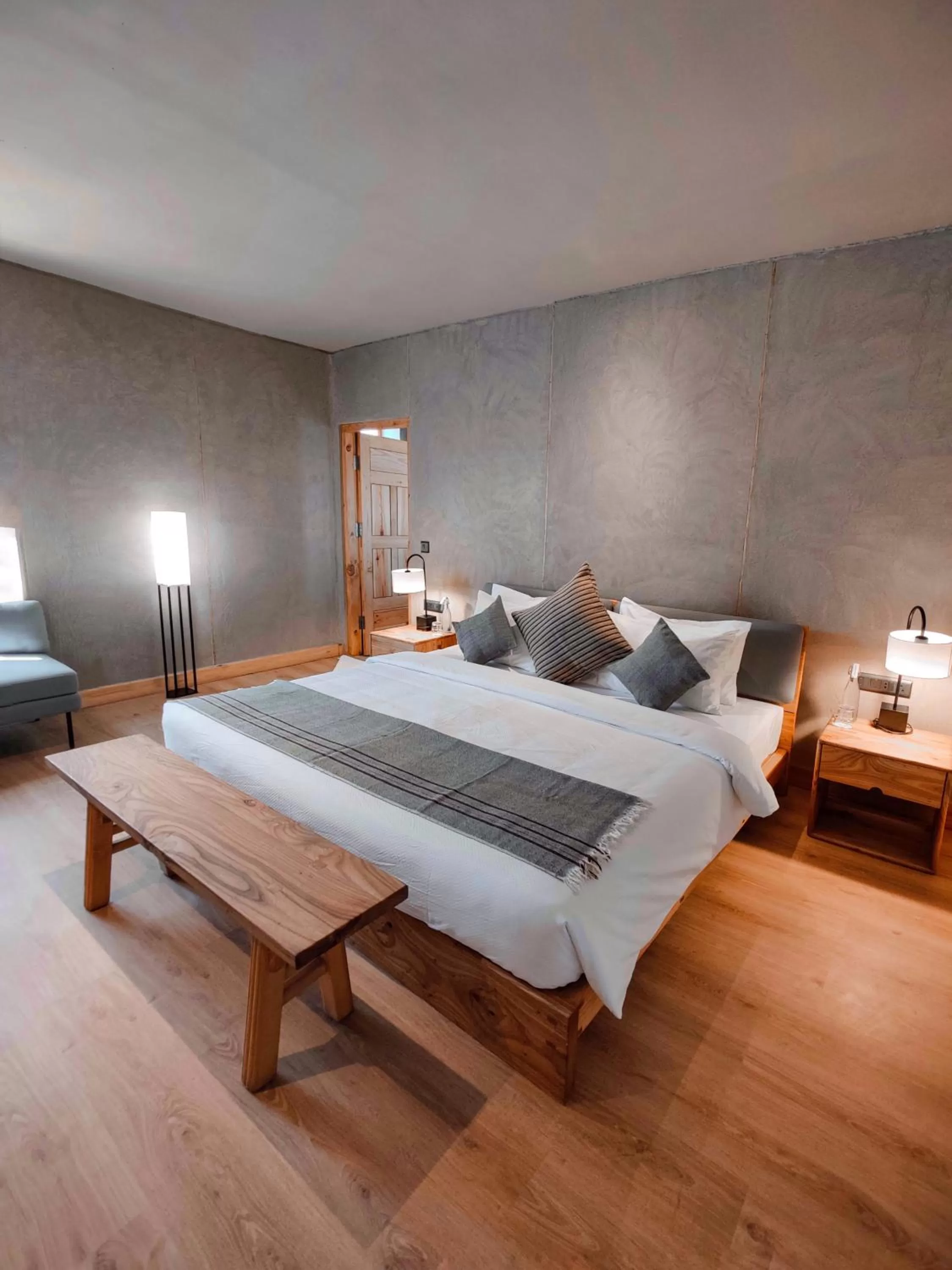 Bedroom, Bed in Chospa Hotel, Leh