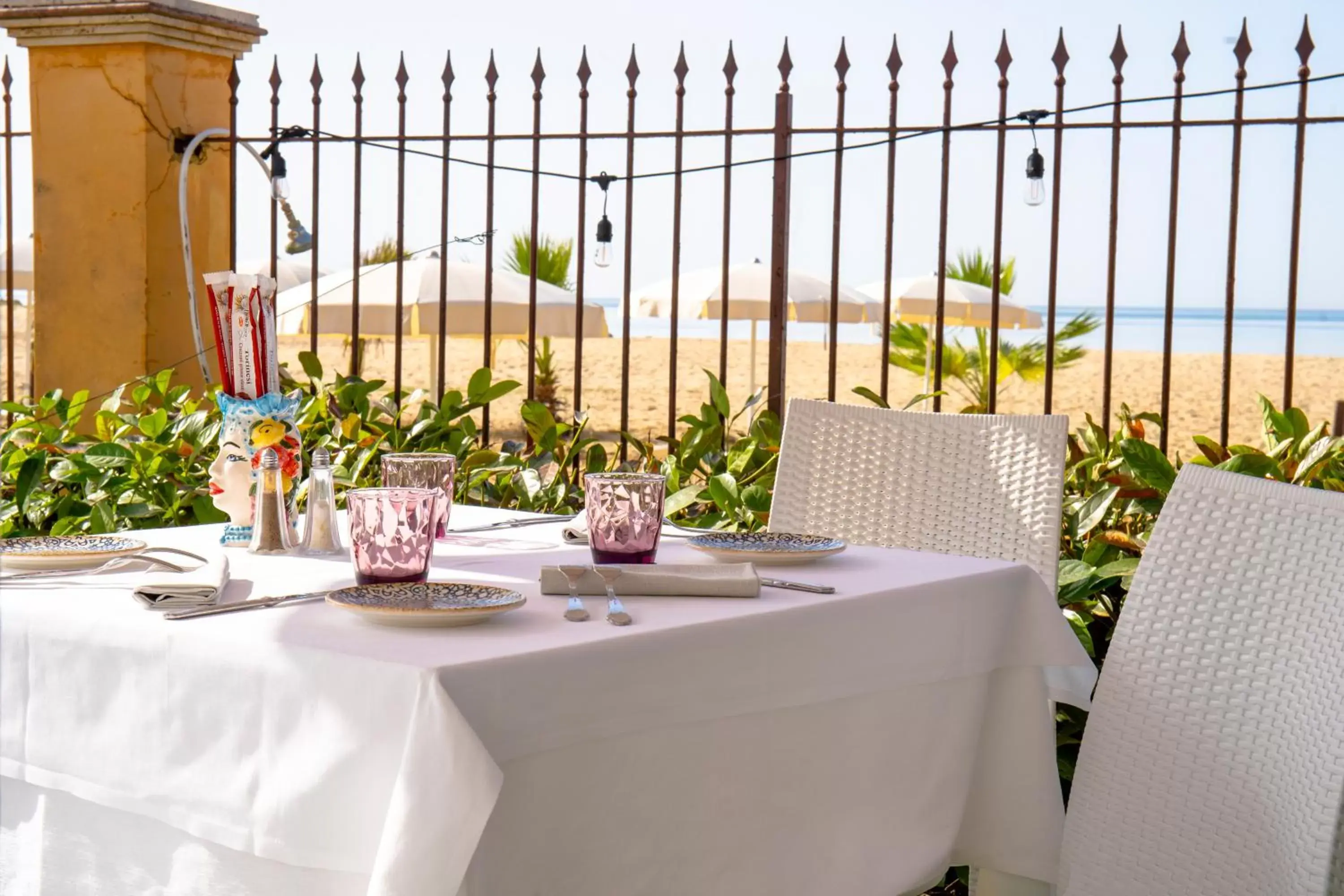 Restaurant/Places to Eat in Hotel Villa Romana