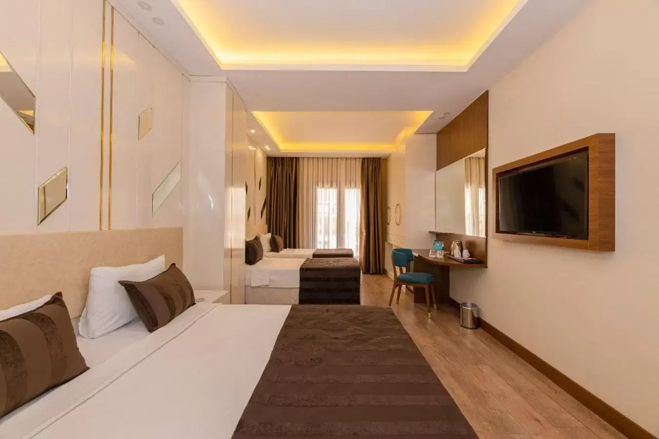 Bedroom, Seating Area in The Byzantium Suites Hotel & Spa