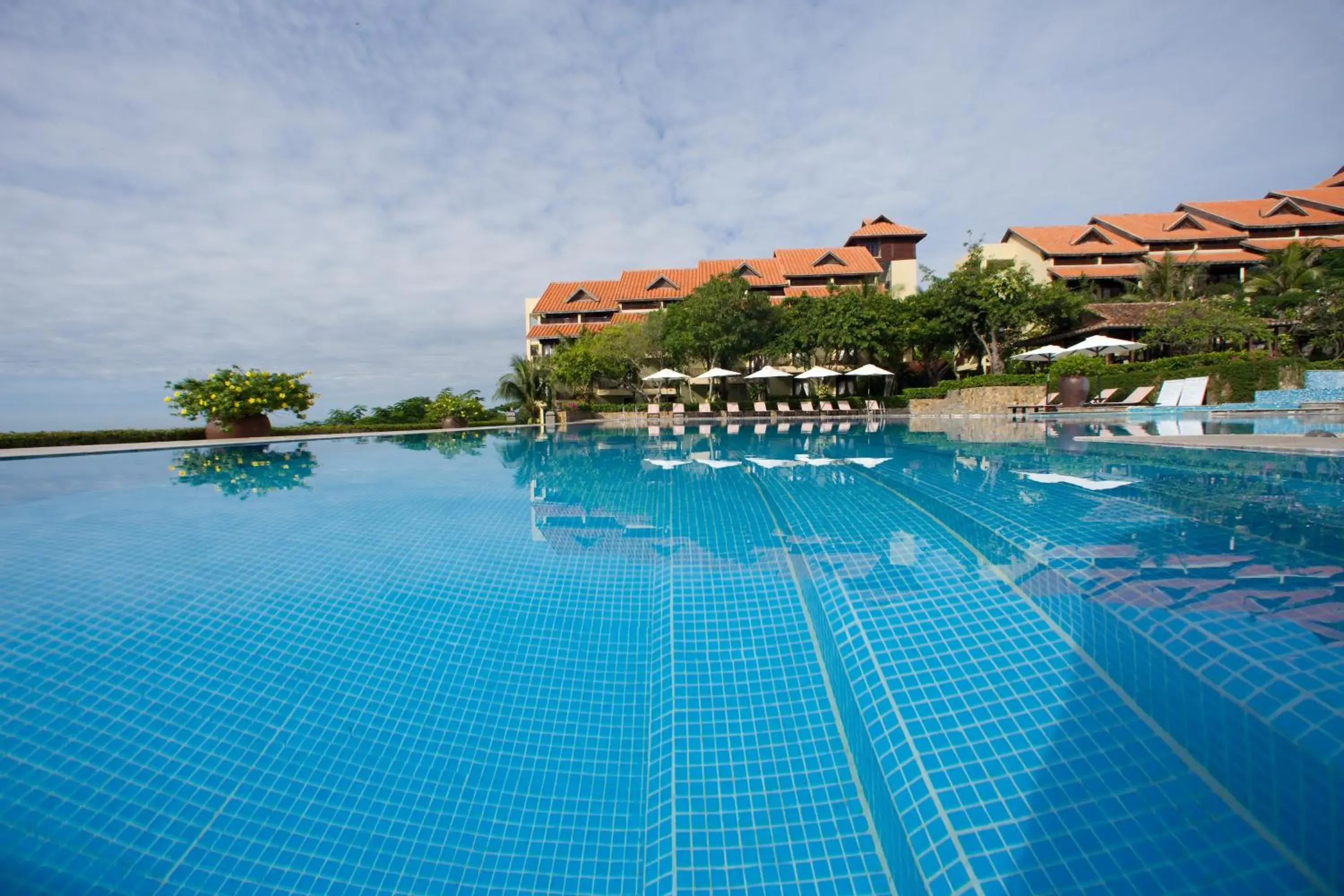 Beach, Swimming Pool in Romana Resort & Spa