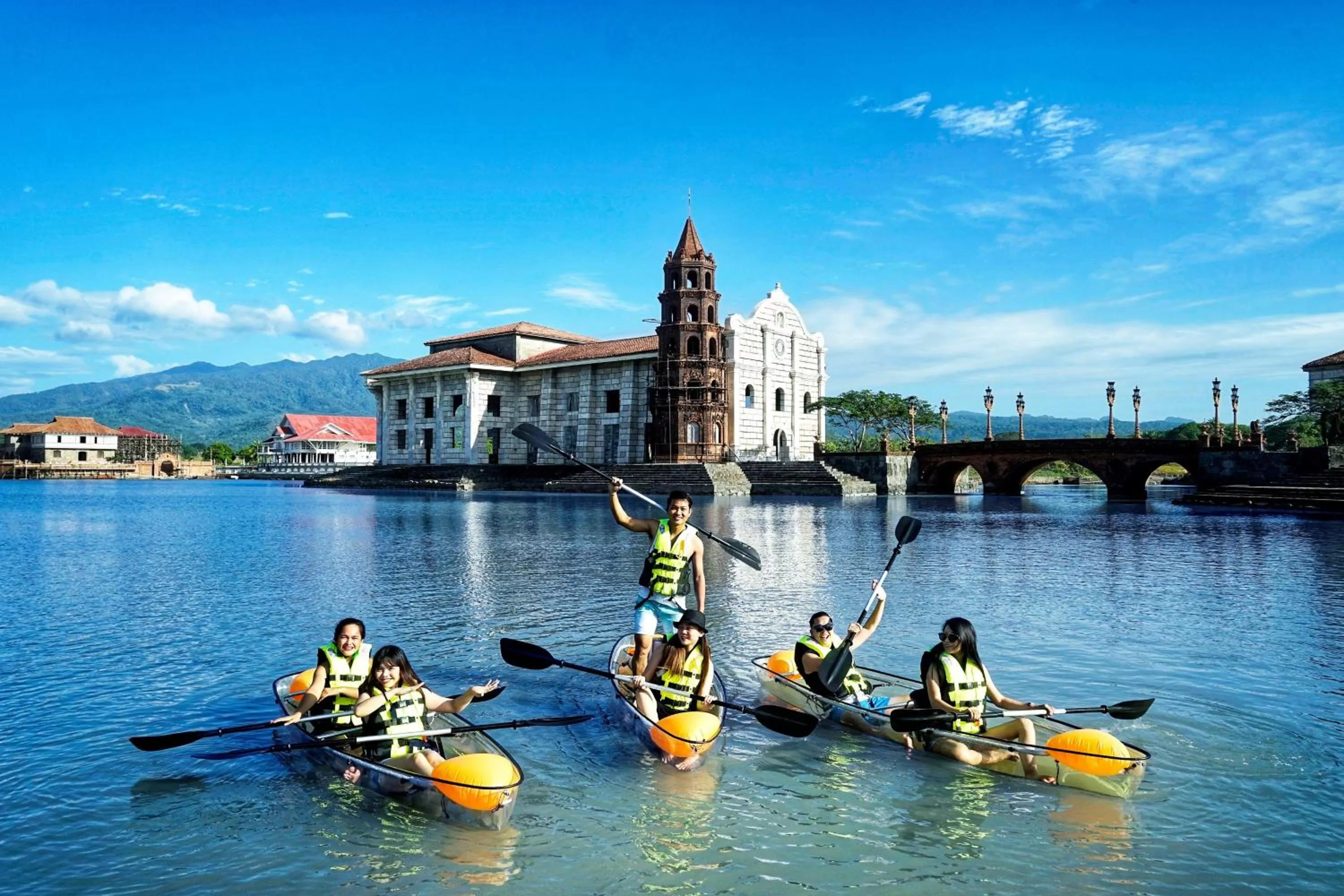 People, Canoeing in Las Casas Filipinas de Acuzar