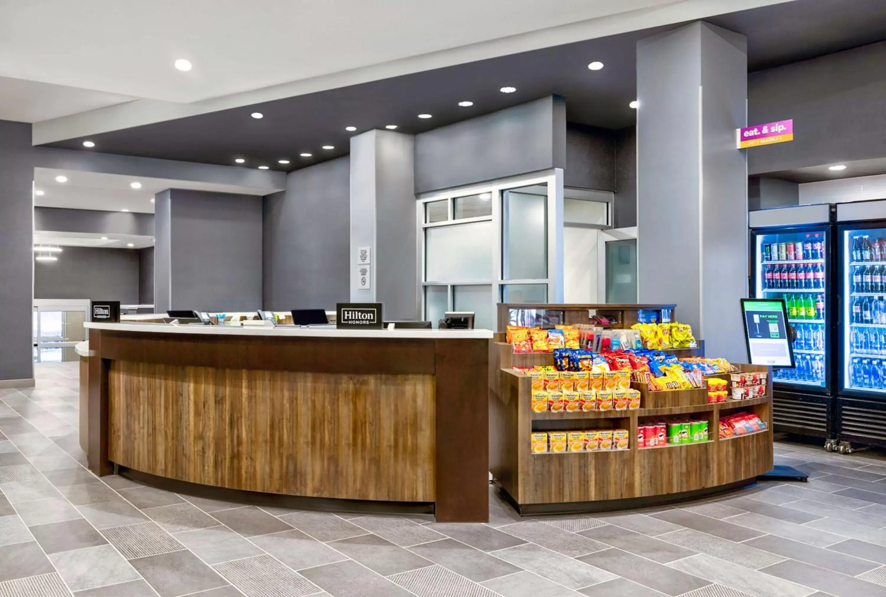 Dining area, Lobby/Reception in Tru By Hilton Minneapolis, Mn