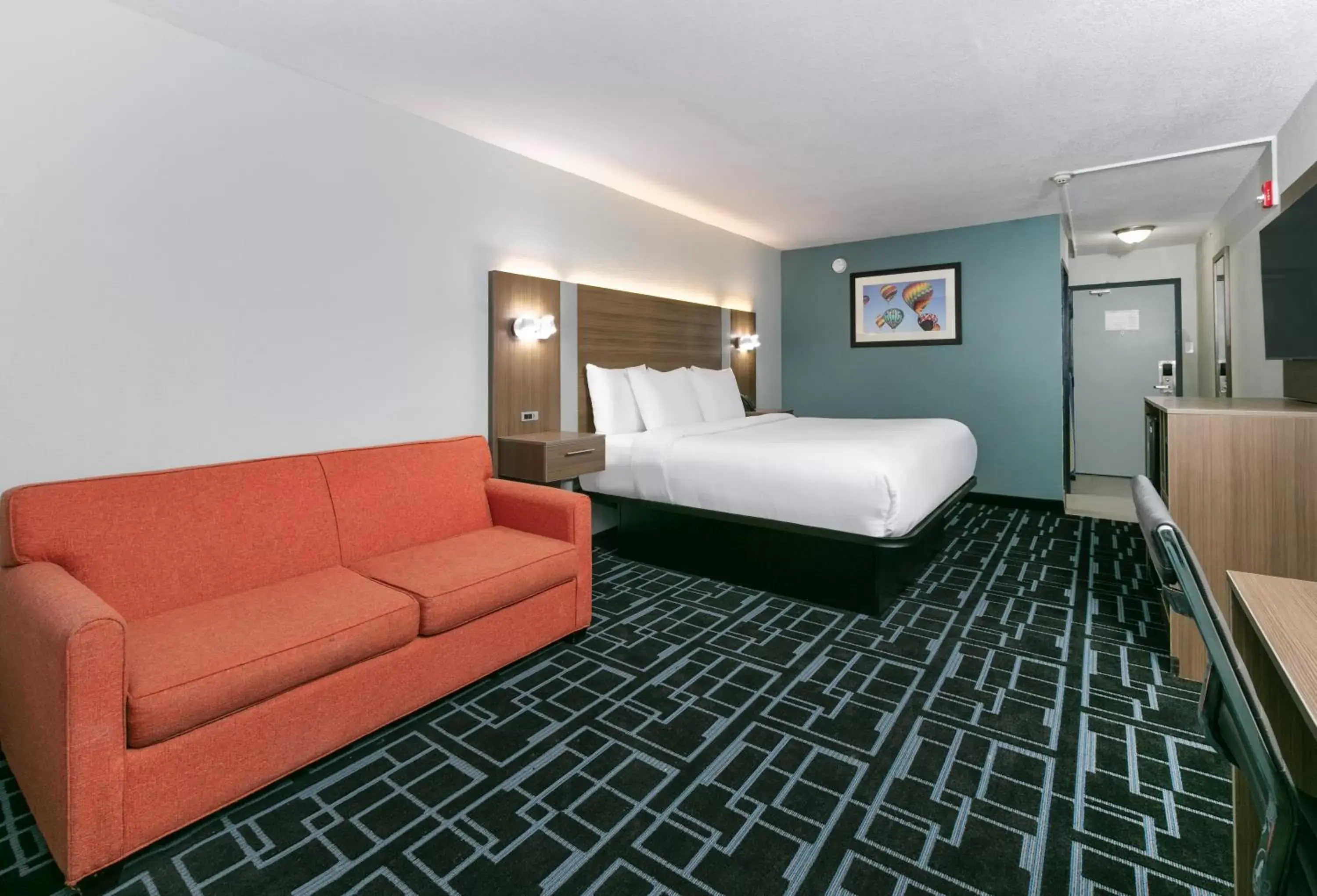 Bed in Baymont by Wyndham East Ridge - Chattanooga