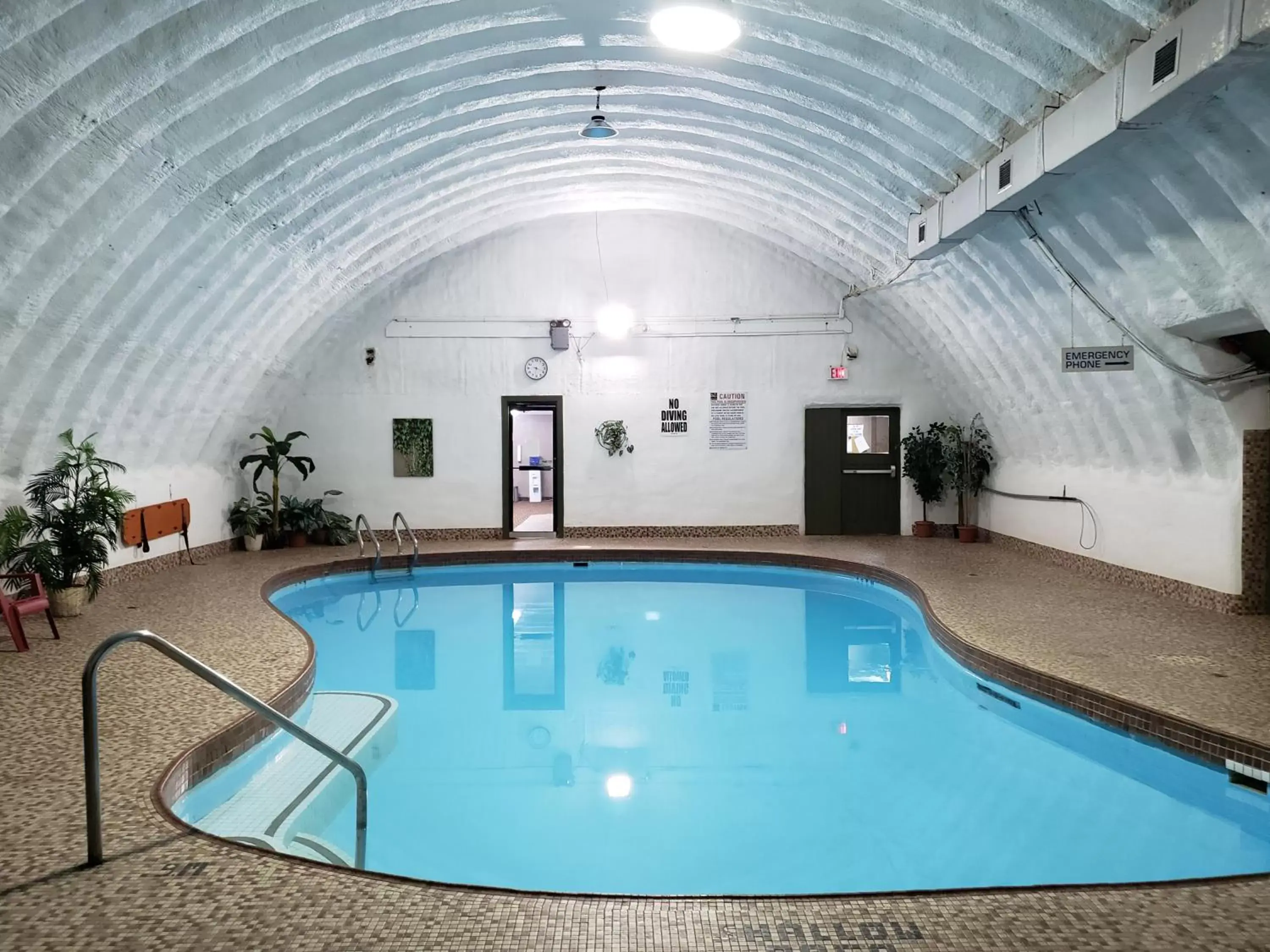 Fitness centre/facilities, Swimming Pool in Jolly Roger Inn & Resort