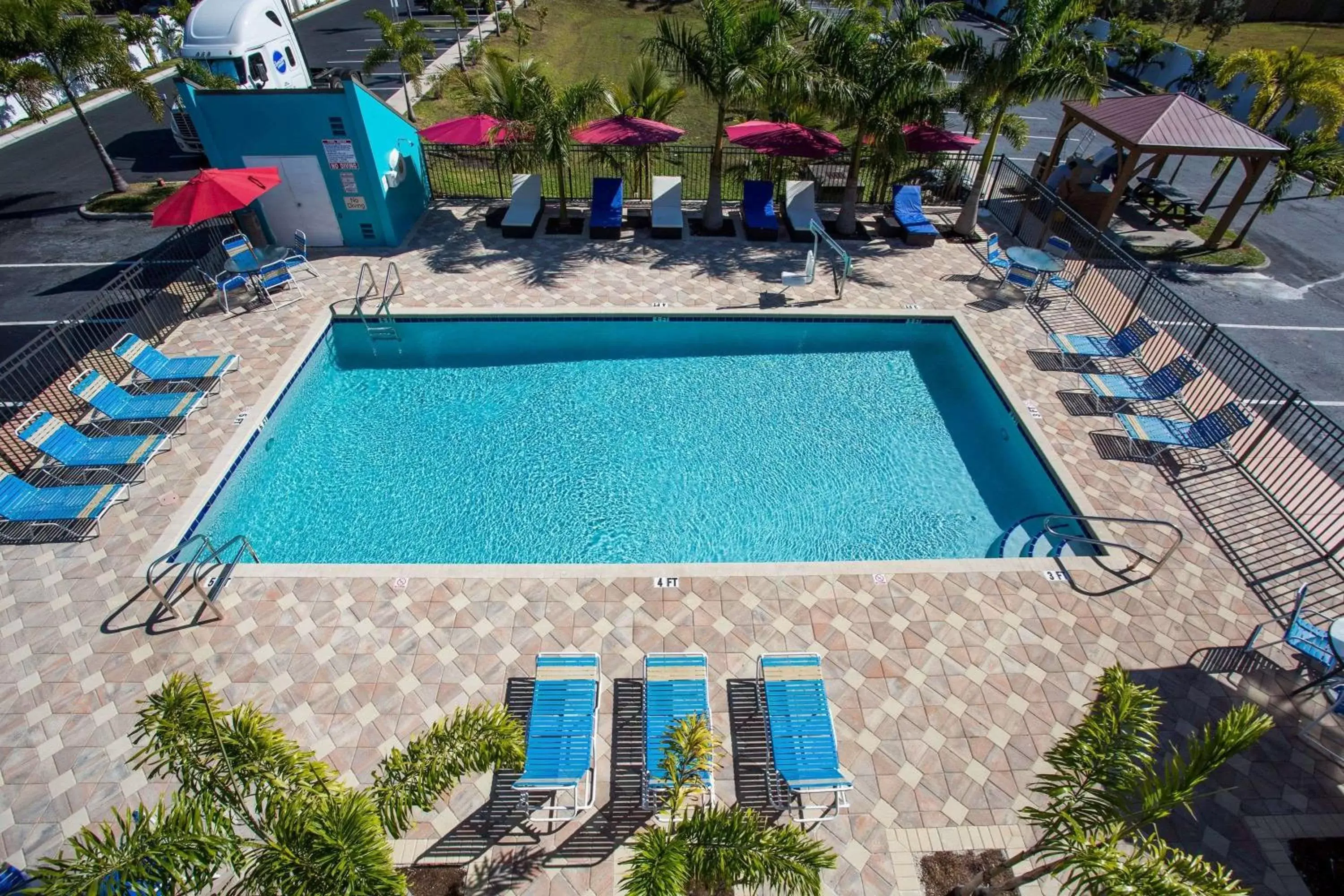 On site, Pool View in Days Inn by Wyndham Sarasota Bay
