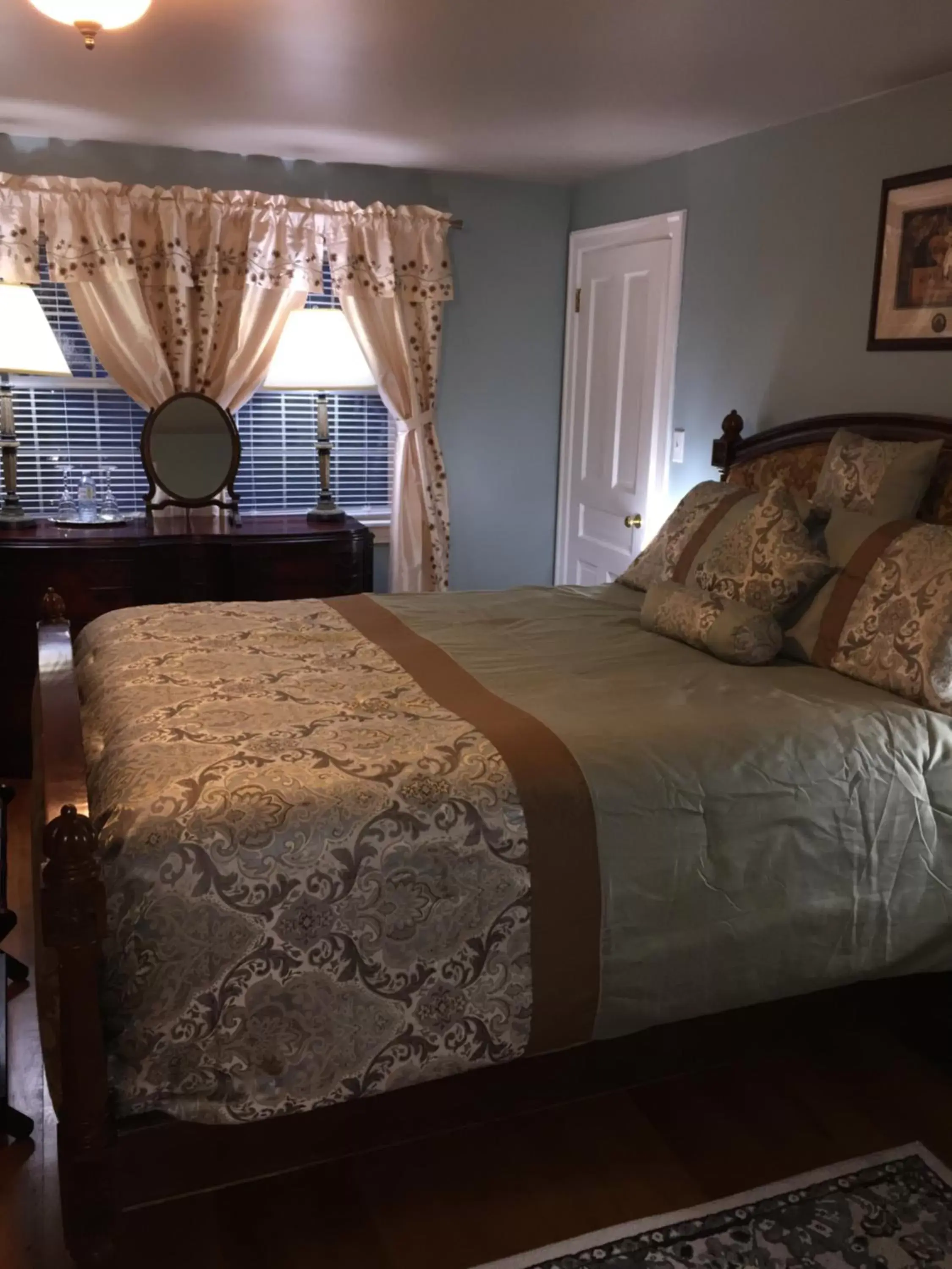 Bed in Abide Within Bed & Breakfast