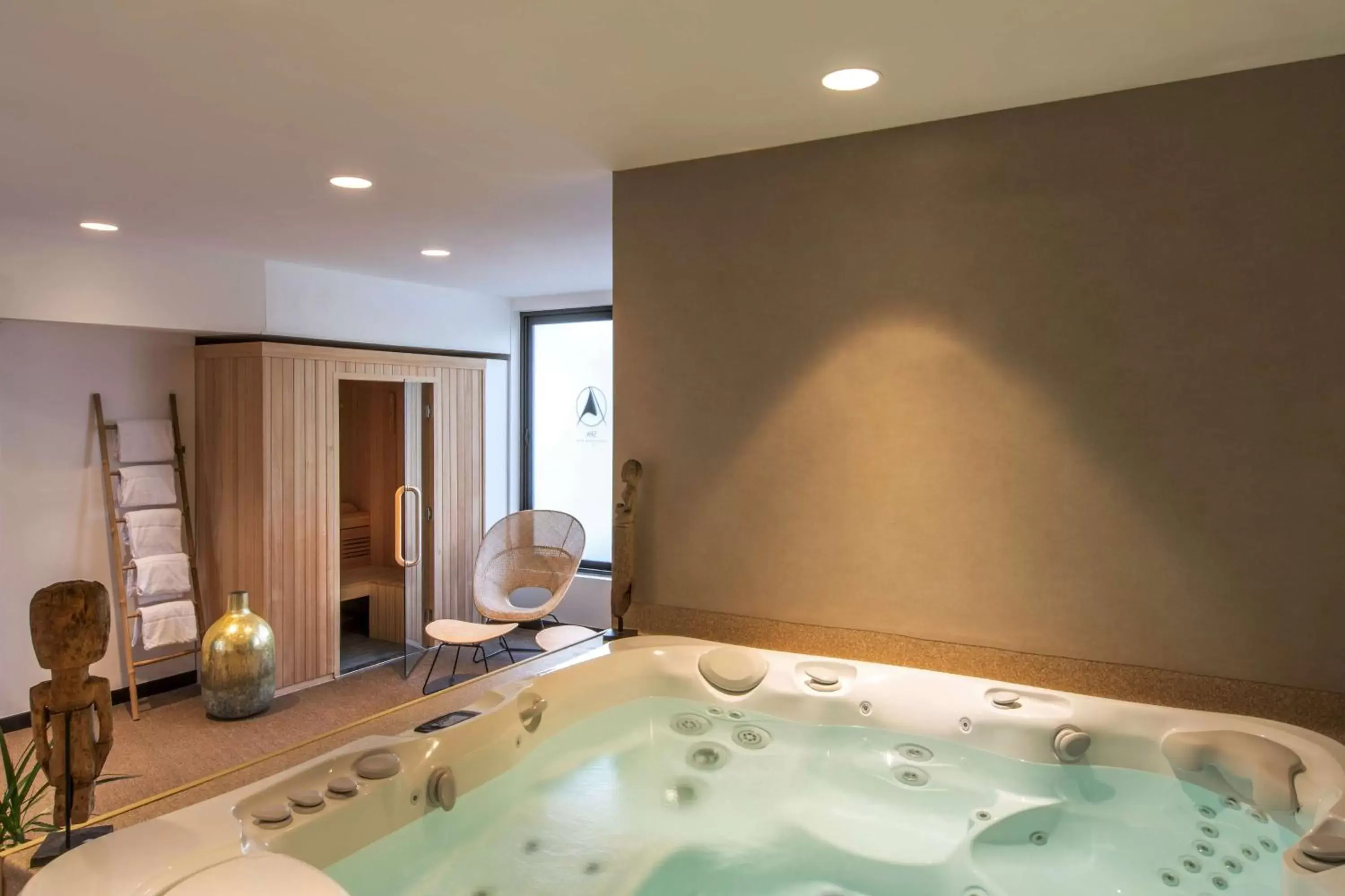 Spa and wellness centre/facilities in Best Western L'Aquarium Arras Nord Spa and wellness centre/facilities in Best Western L'Aquarium Arras Nord