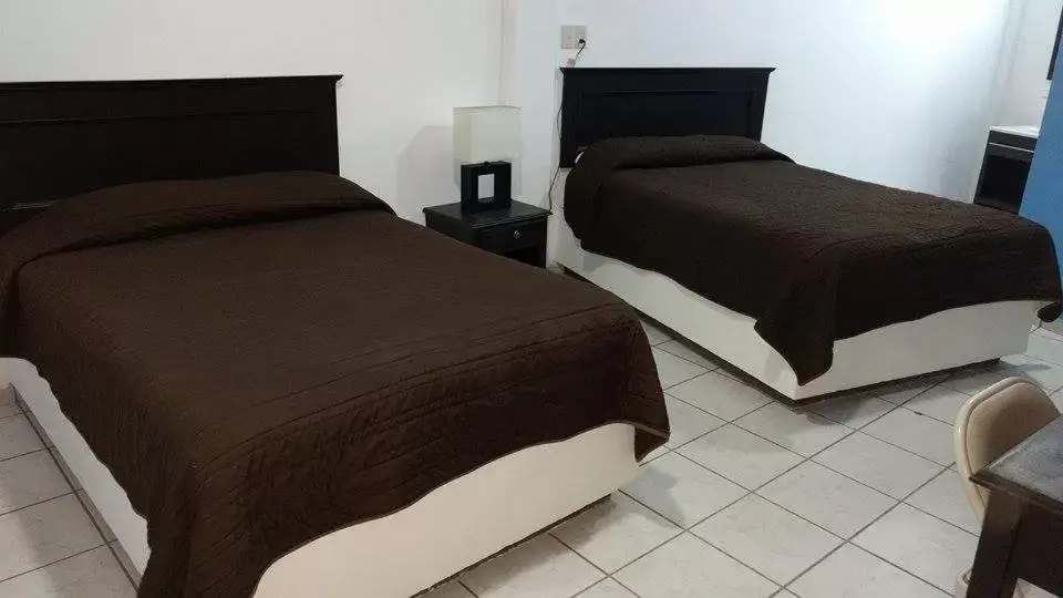 Photo of the whole room, Bed in Hotel Marina Topolobampo Photo of the whole room, Bed in Hotel Marina Topolobampo