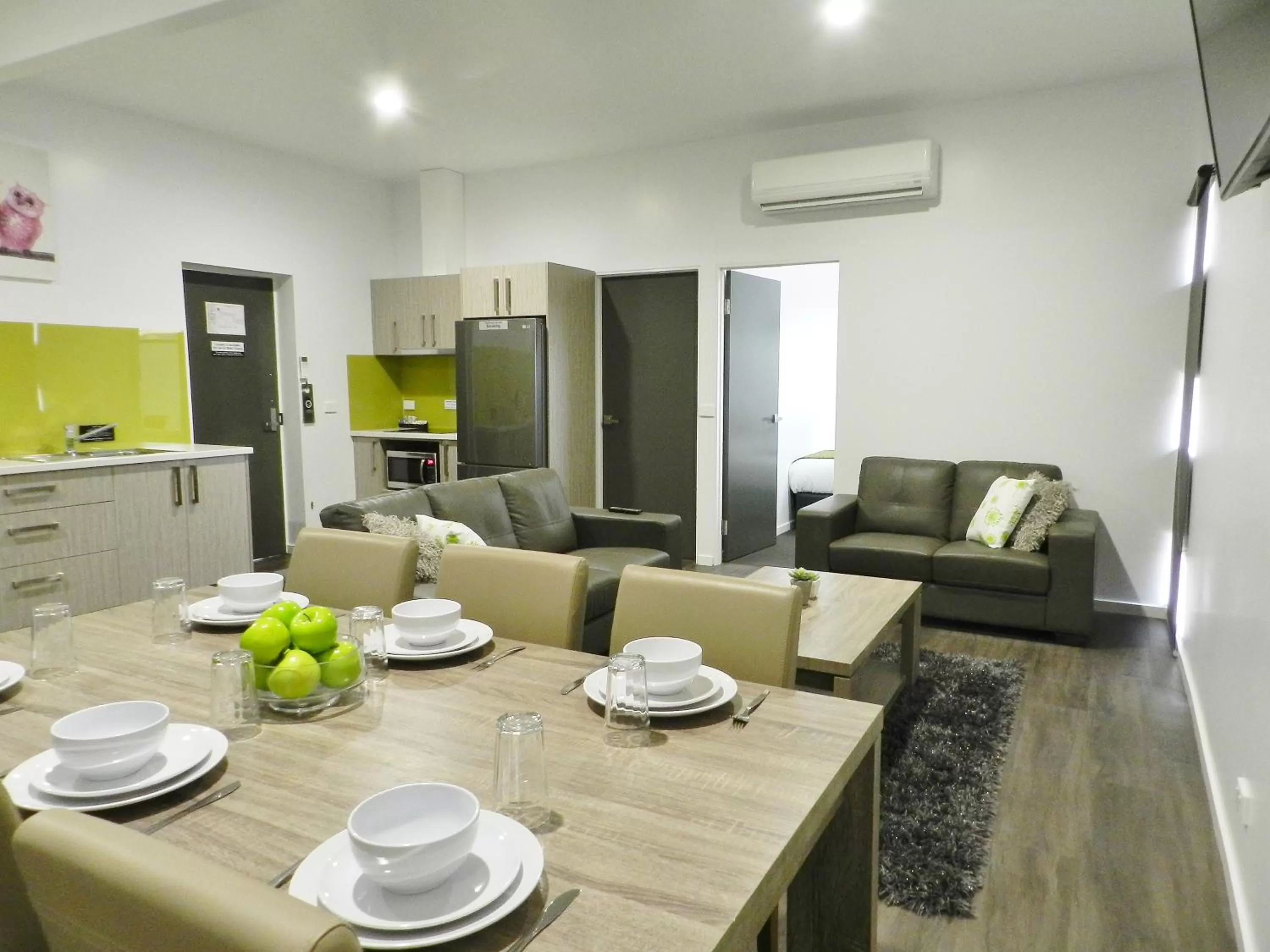 Dining Area in Motel 24