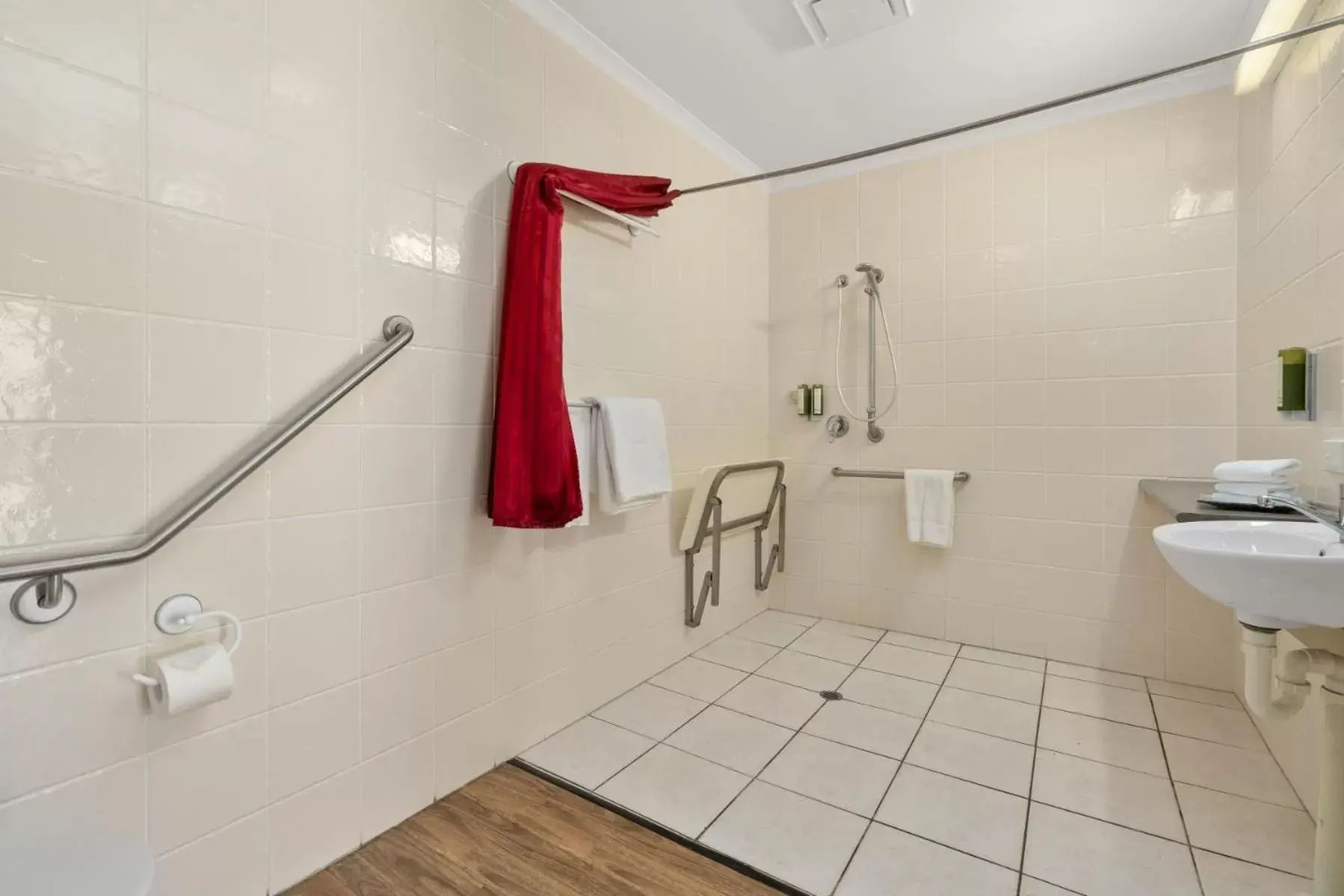 Bathroom in Caboolture Central Motor Inn, Sure Stay Collection by BW