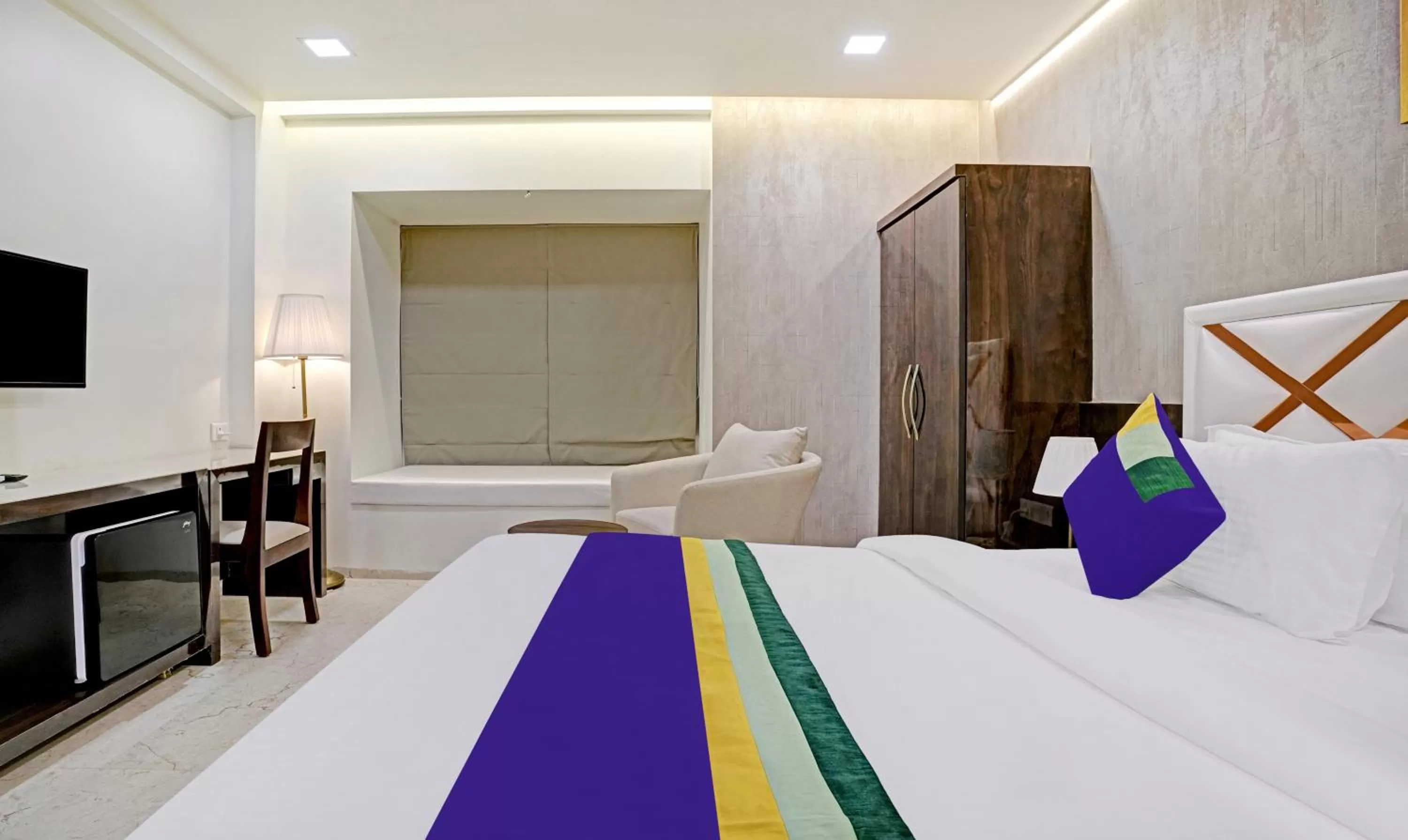 Bedroom, Bed in Treebo Premium Golden Bliss Trimurti Nagar Square