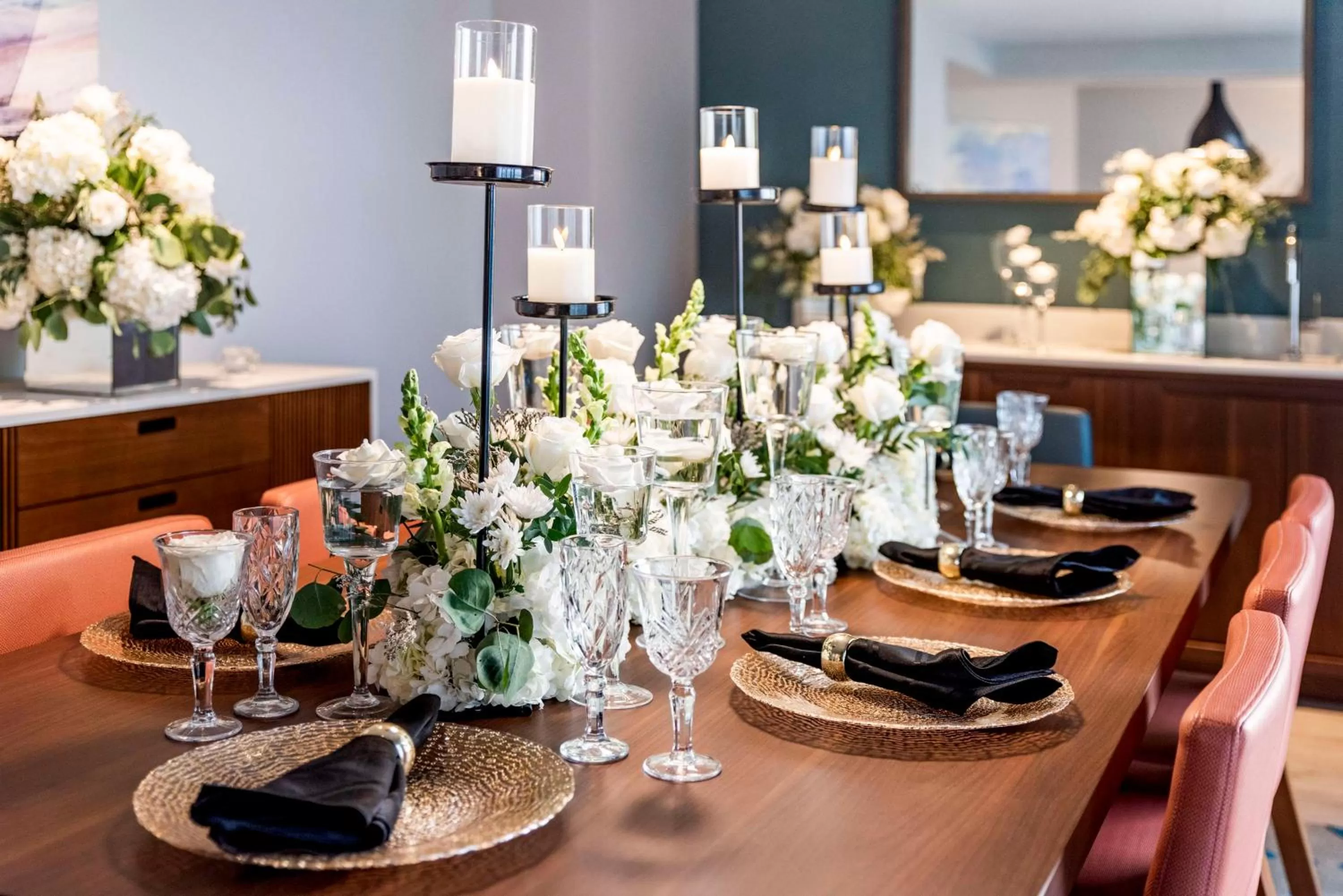 Photo of the whole room in Embassy Suites By Hilton Aruba Beach Resort