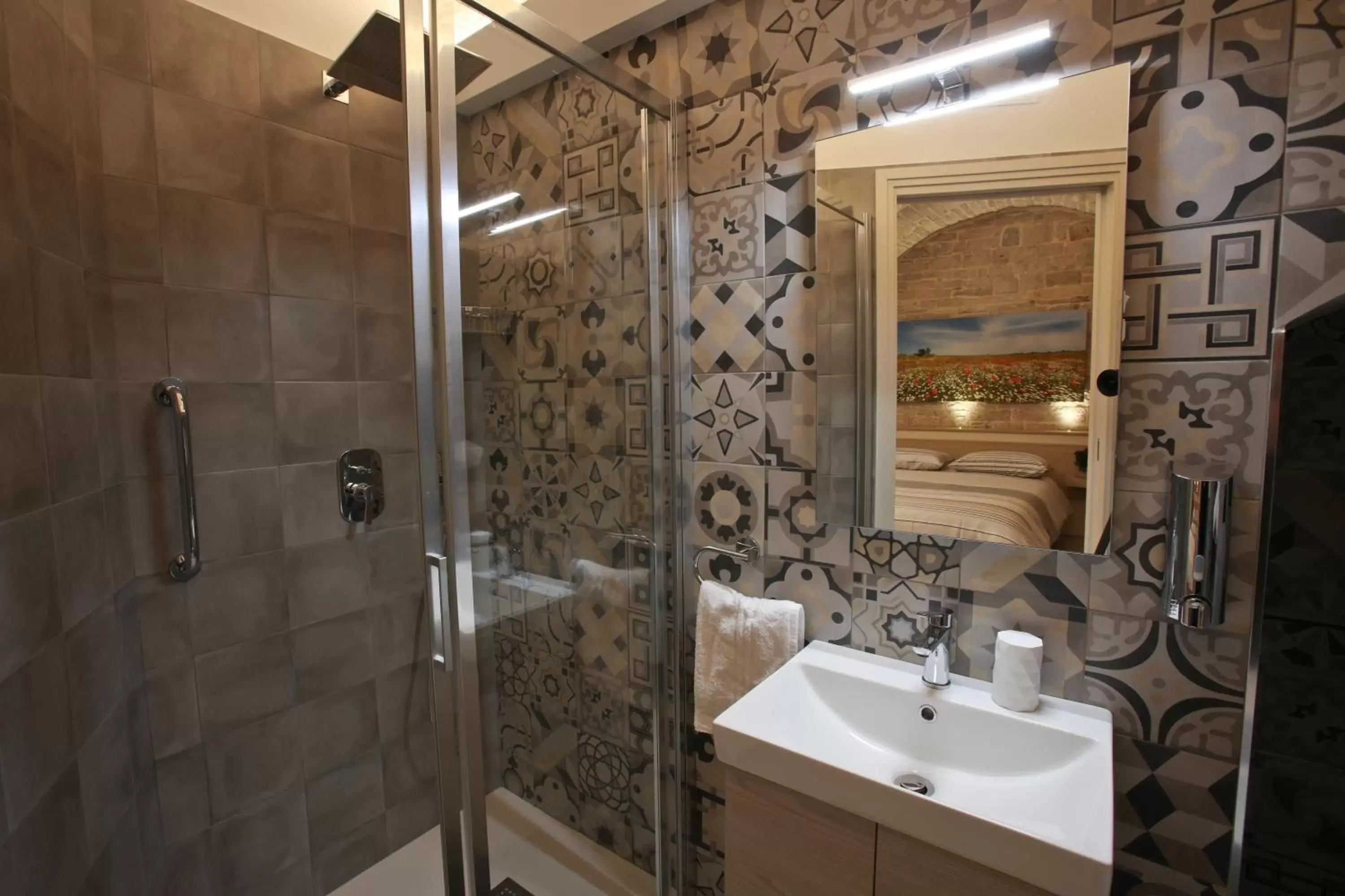 Shower, Bathroom in B&B Arco Caputi