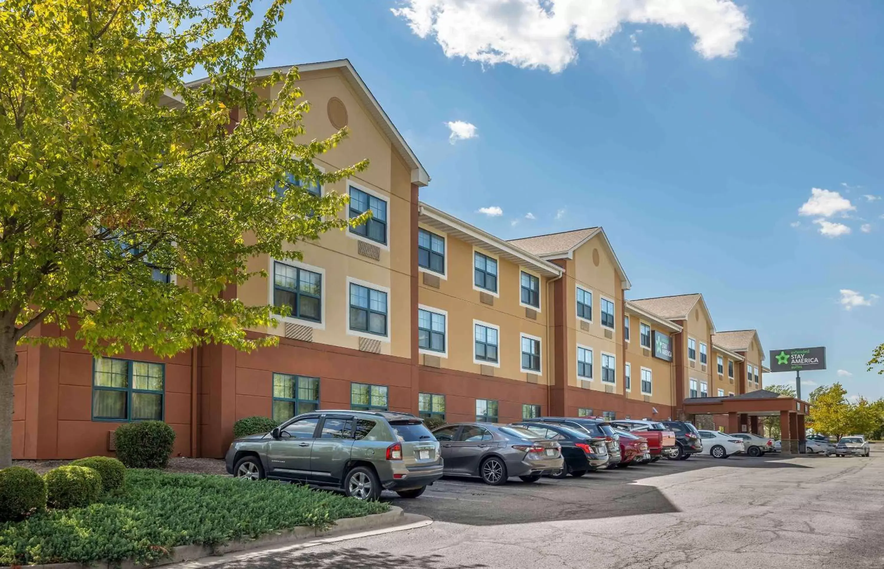 Property Building in Extended Stay America Suites - Columbia - Stadium Blvd