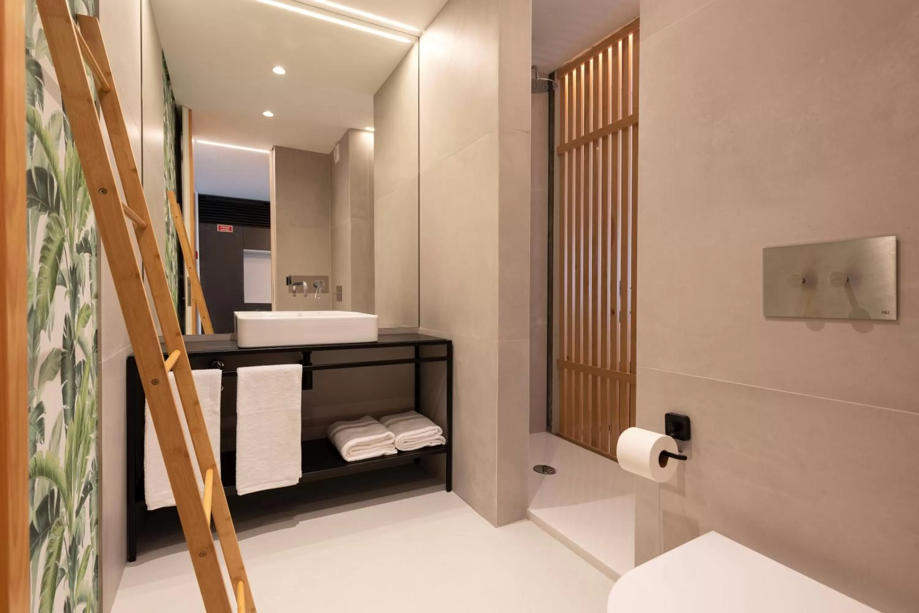 Bathroom in Blau 1911