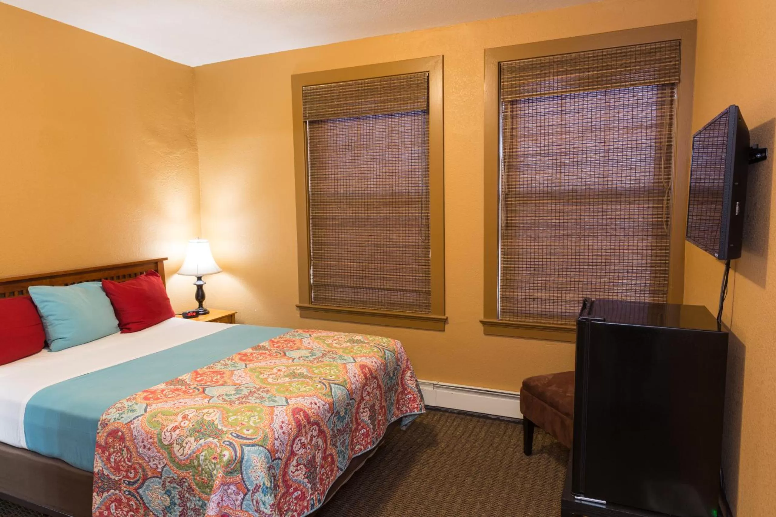 Bedroom in Hotel Cathlamet