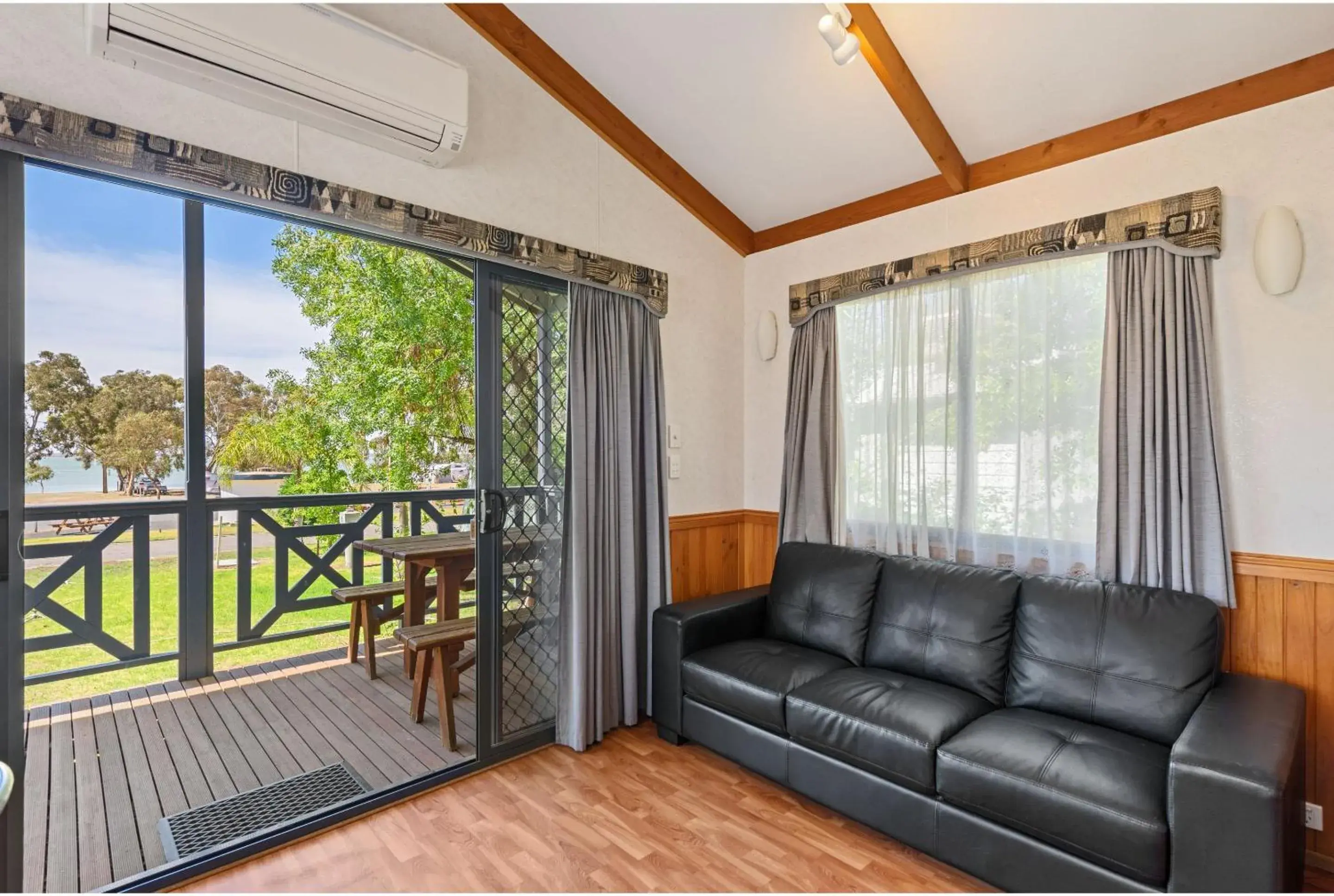 Living room, Seating Area in Discovery Parks - Lake Bonney