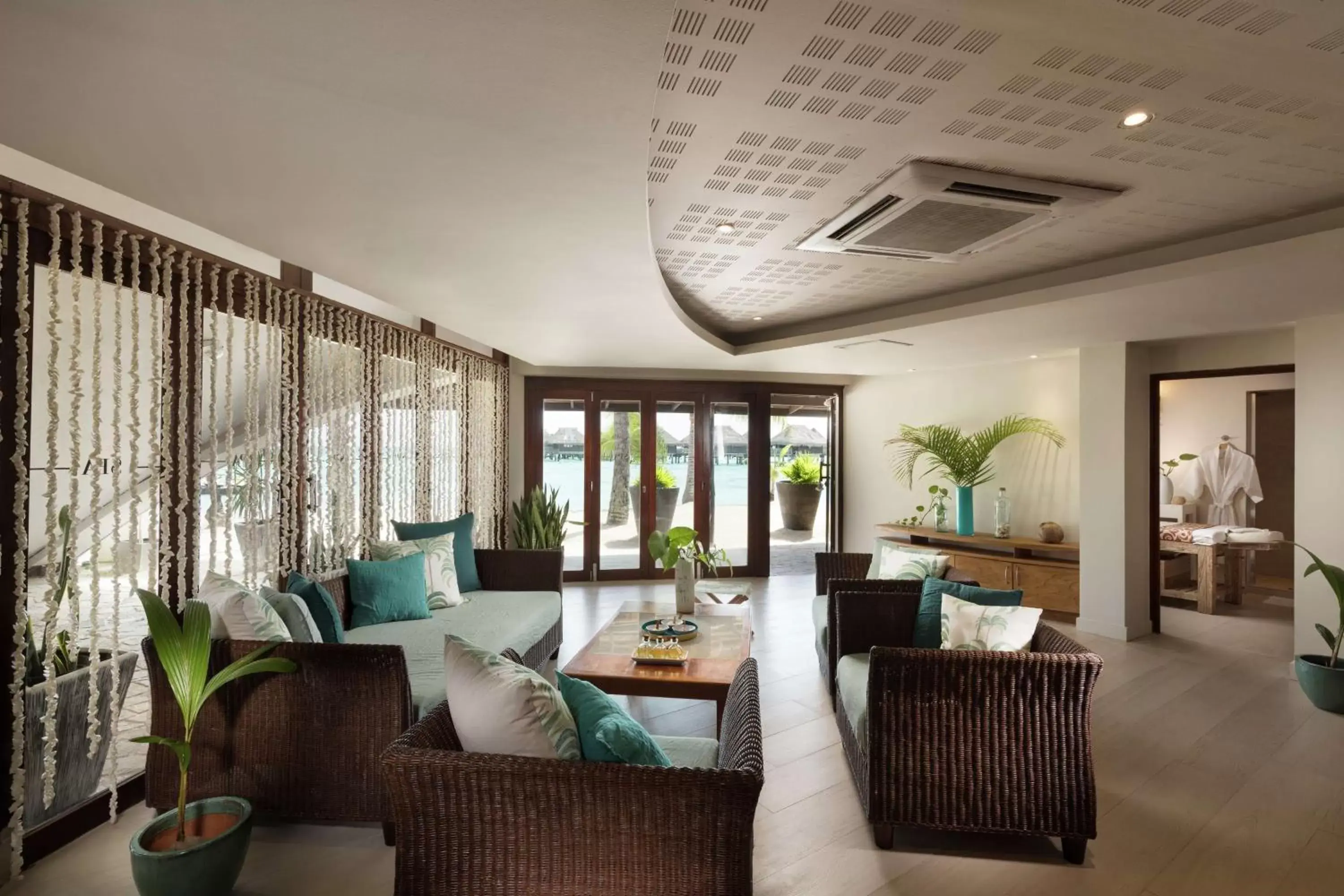 Spa and wellness centre/facilities in Hilton Moorea Lagoon Resort & Spa Spa and wellness centre/facilities in Hilton Moorea Lagoon Resort & Spa