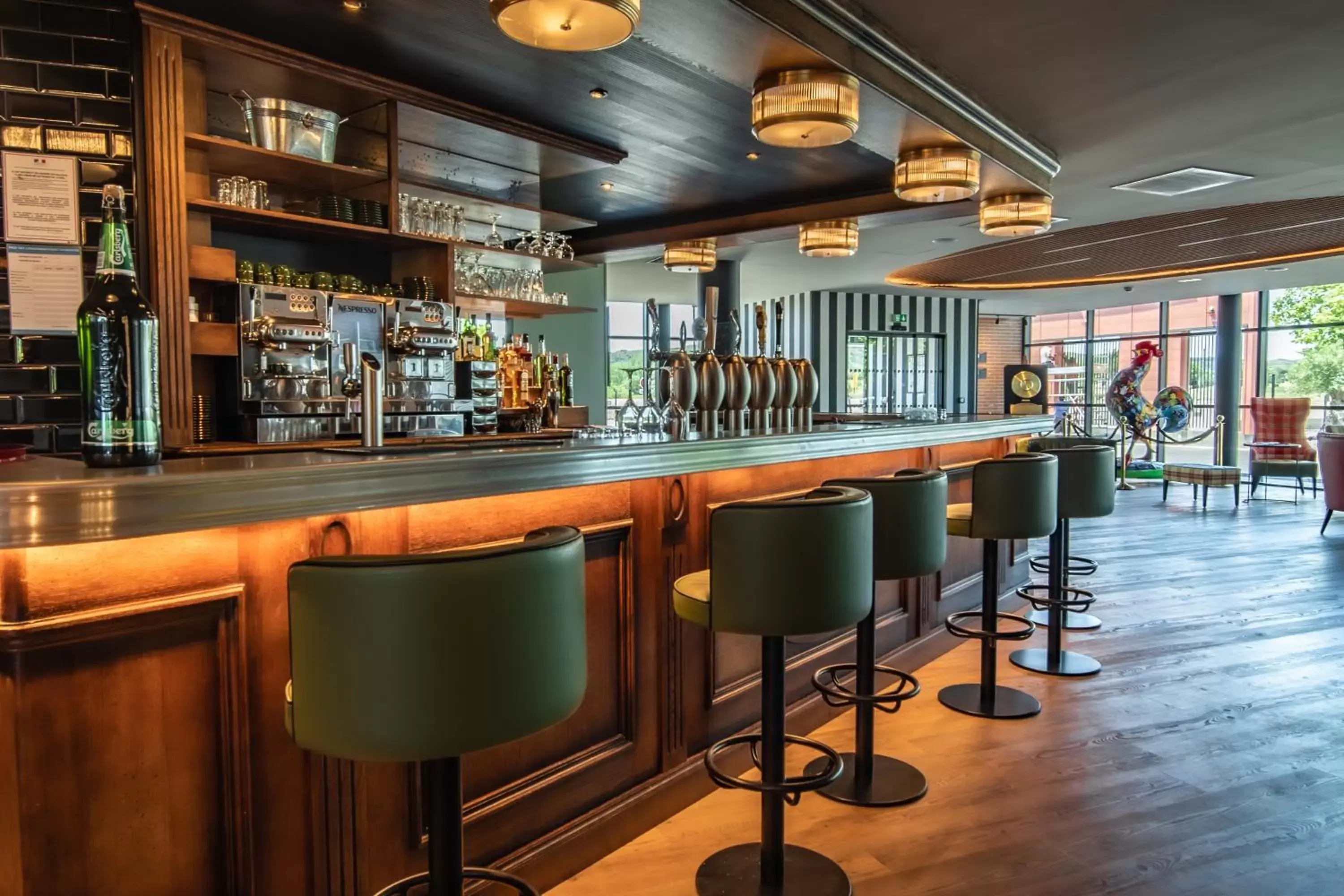 Lounge or bar in ibis Styles Castelnaudary Lounge or bar in ibis Styles Castelnaudary