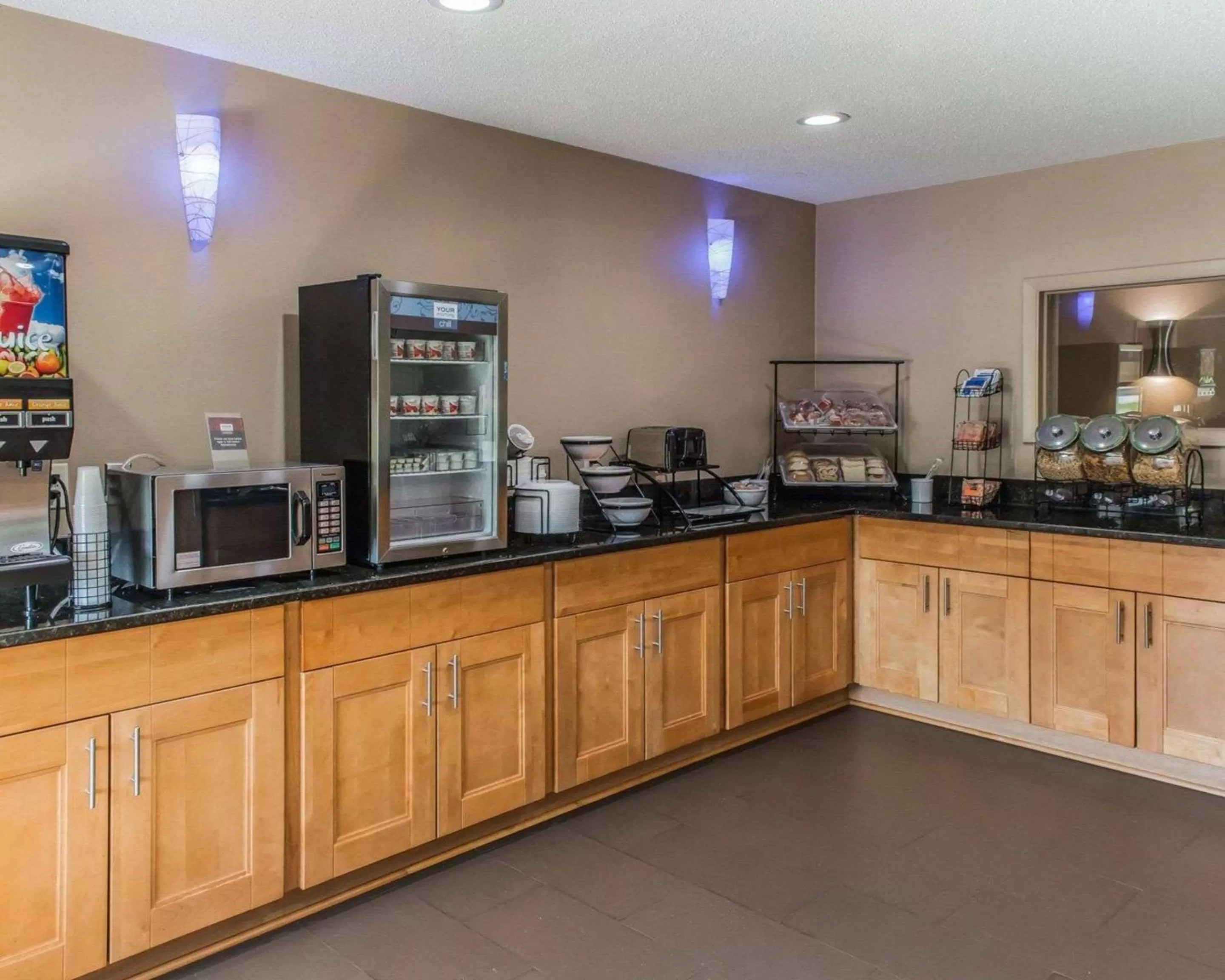 Restaurant/places to eat in Comfort Inn Belle Vernon