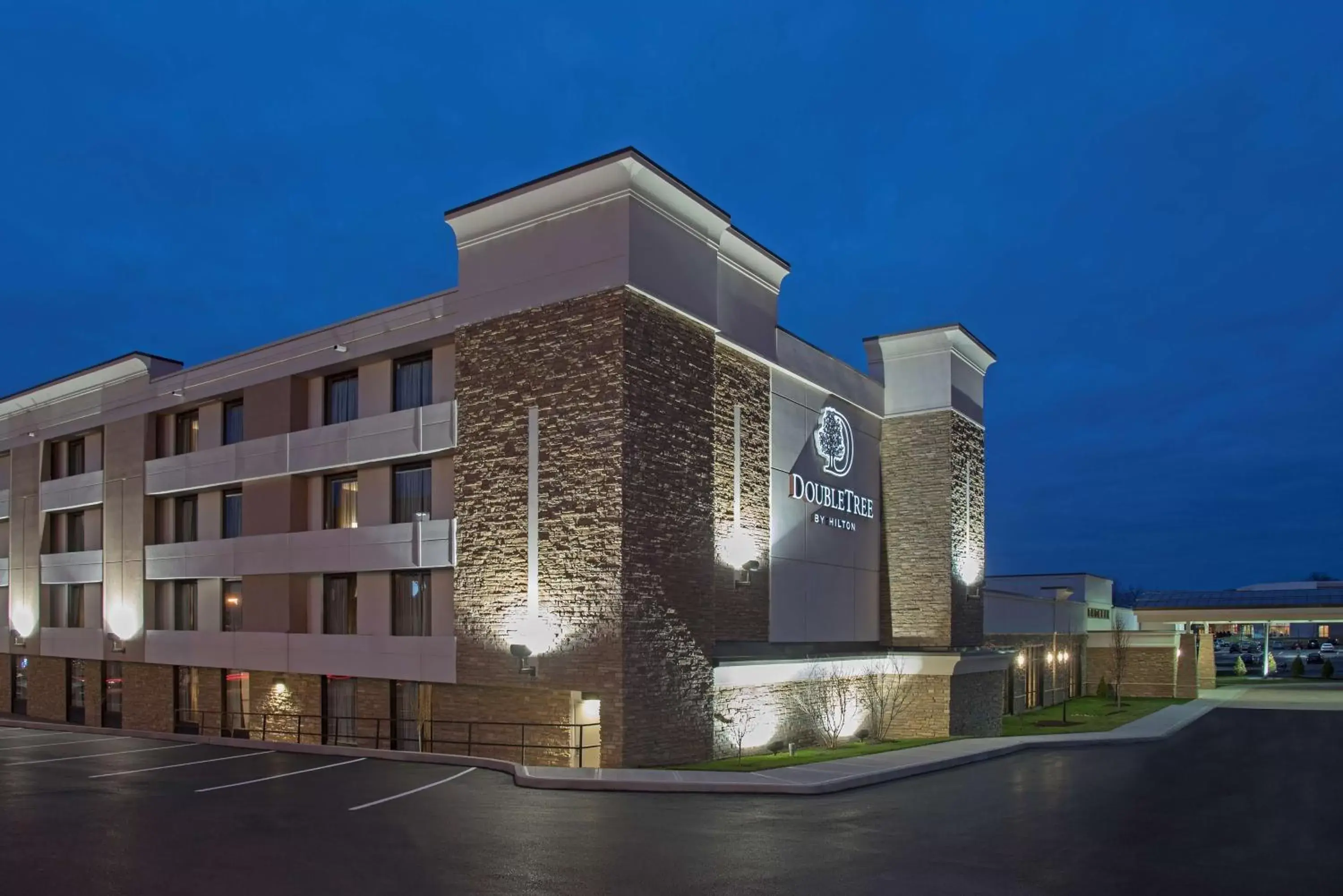 Property Building in DoubleTree by Hilton Schenectady