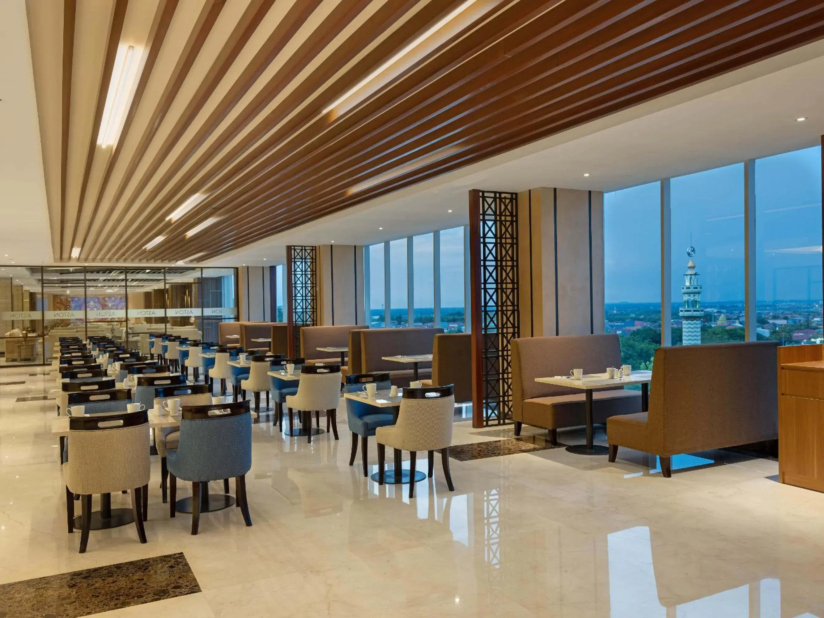 Restaurant/places to eat in Aston Gresik Hotel & Conference Center Restaurant/places to eat in Aston Gresik Hotel & Conference Center