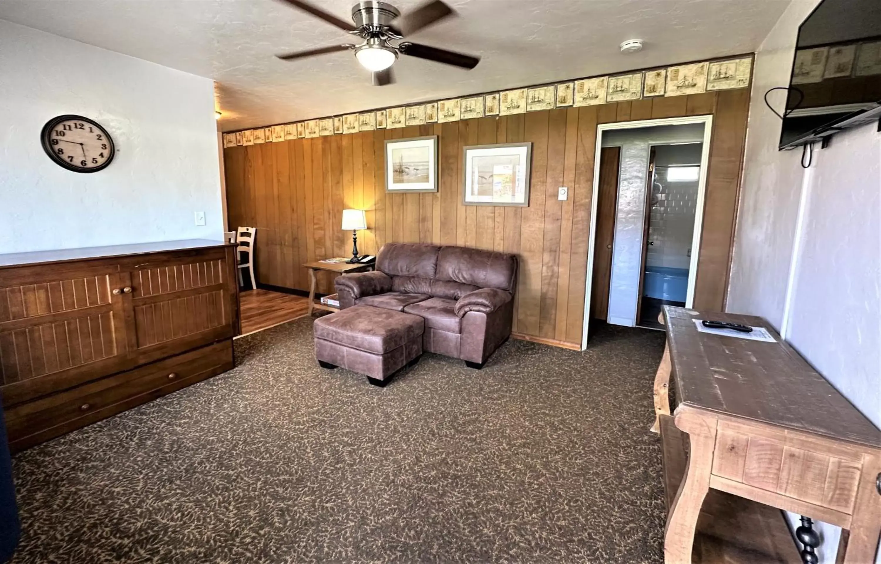 Seating Area in Myrtle Lane Inn