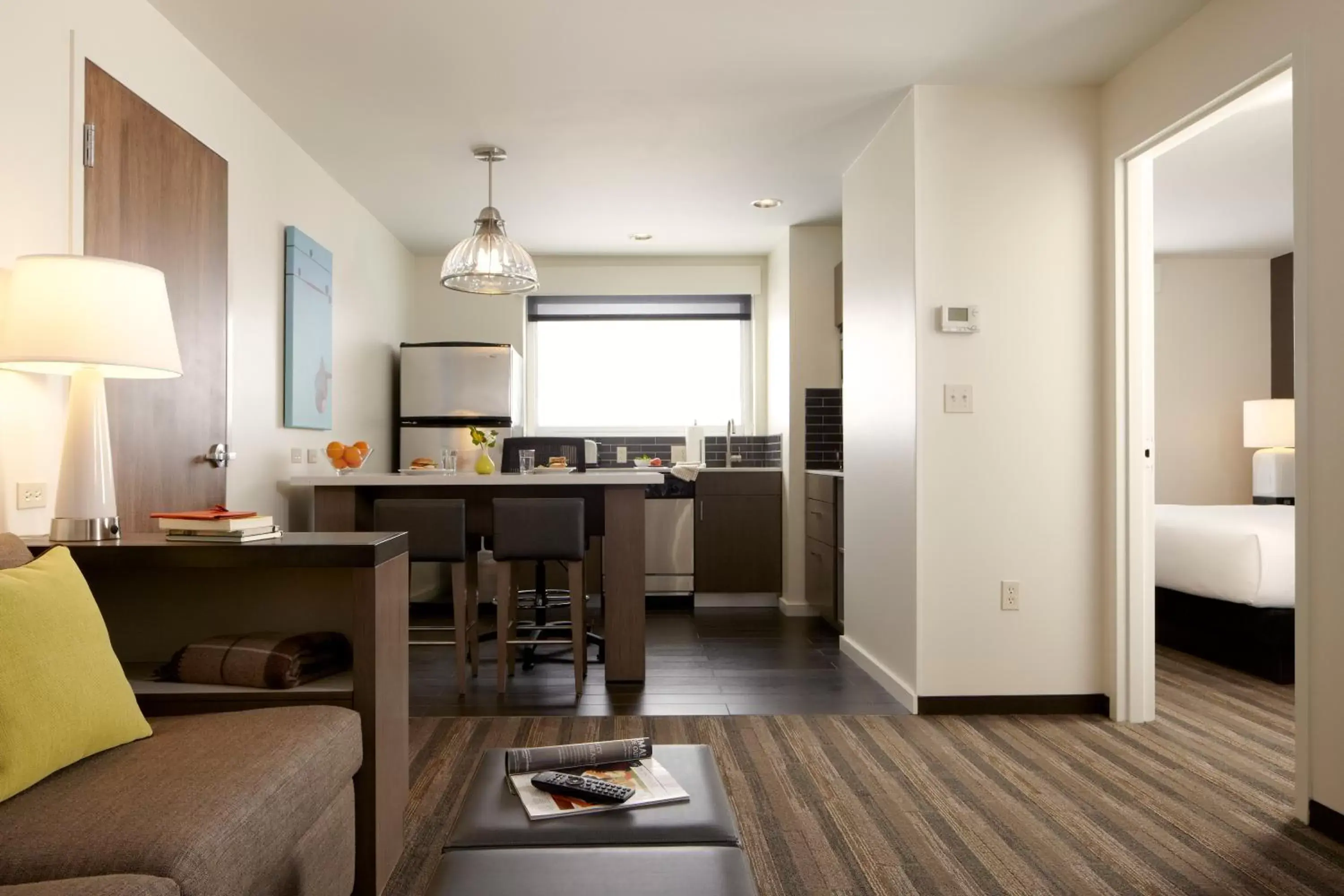 Kitchen or kitchenette, Seating Area in Hyatt House Raleigh/Rdu/Brier Creek