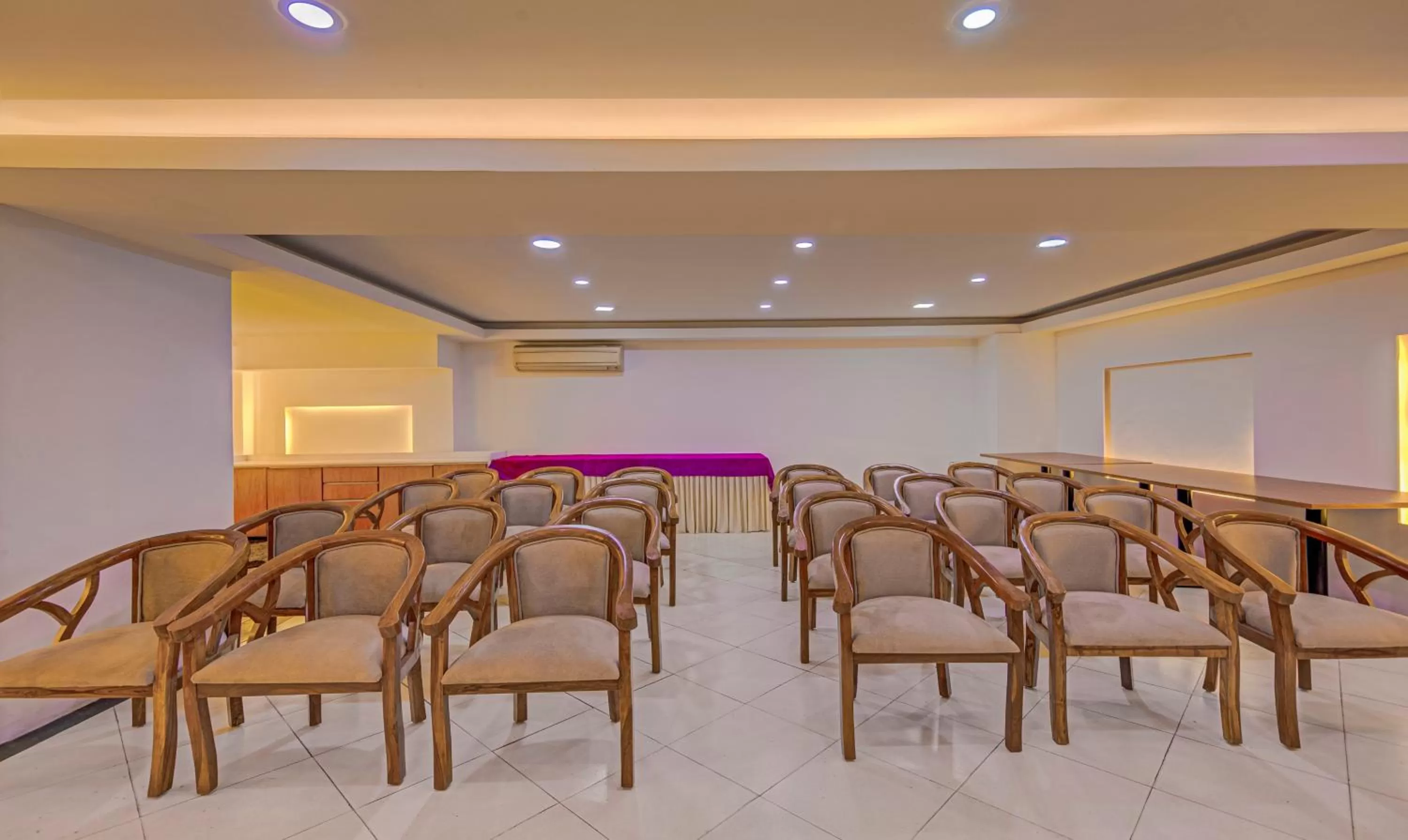 Banquet/Function facilities in Treebo Corporate Park