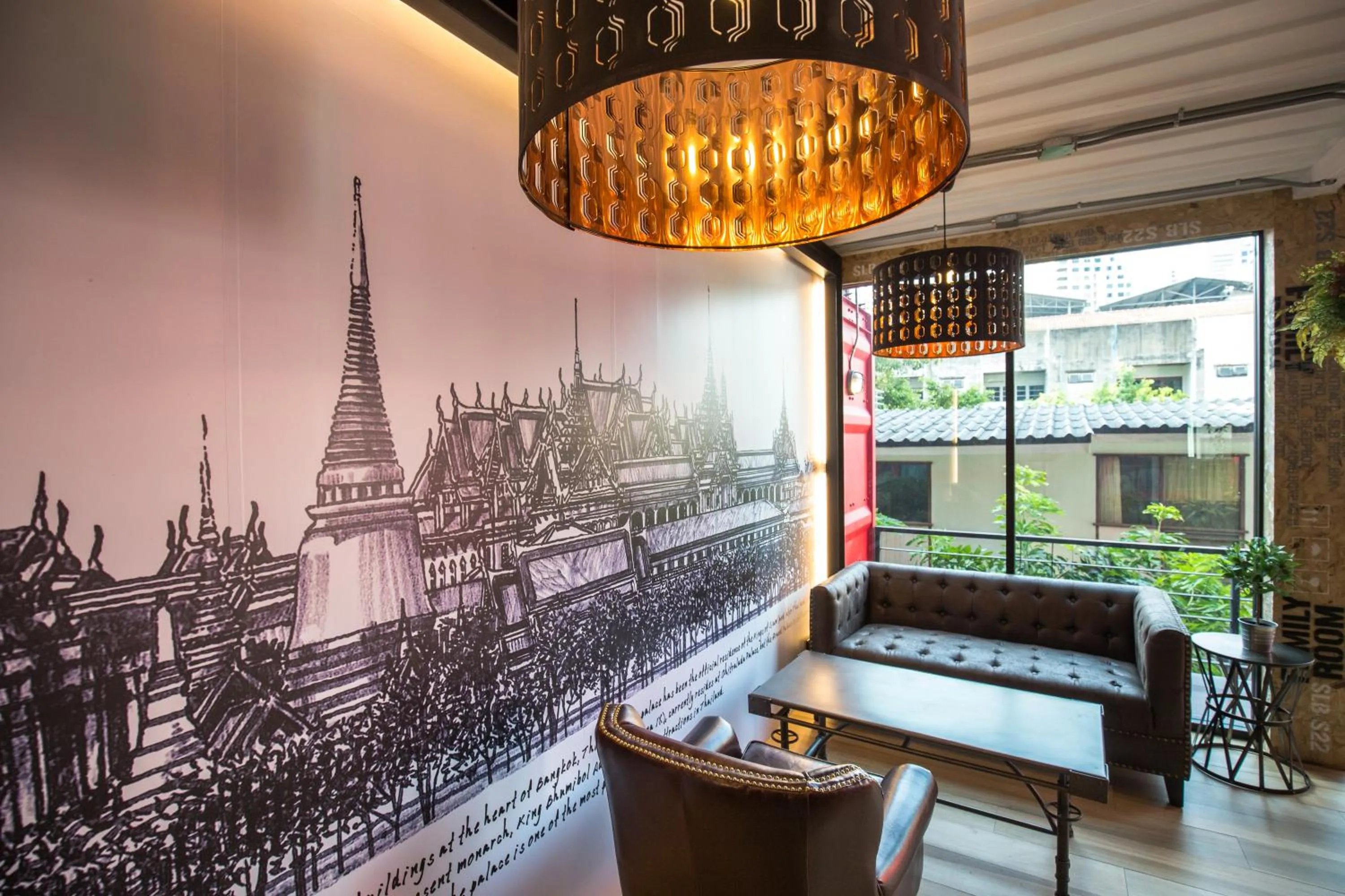 Seating area in Sleep Box Hotel Sukhumvit 22