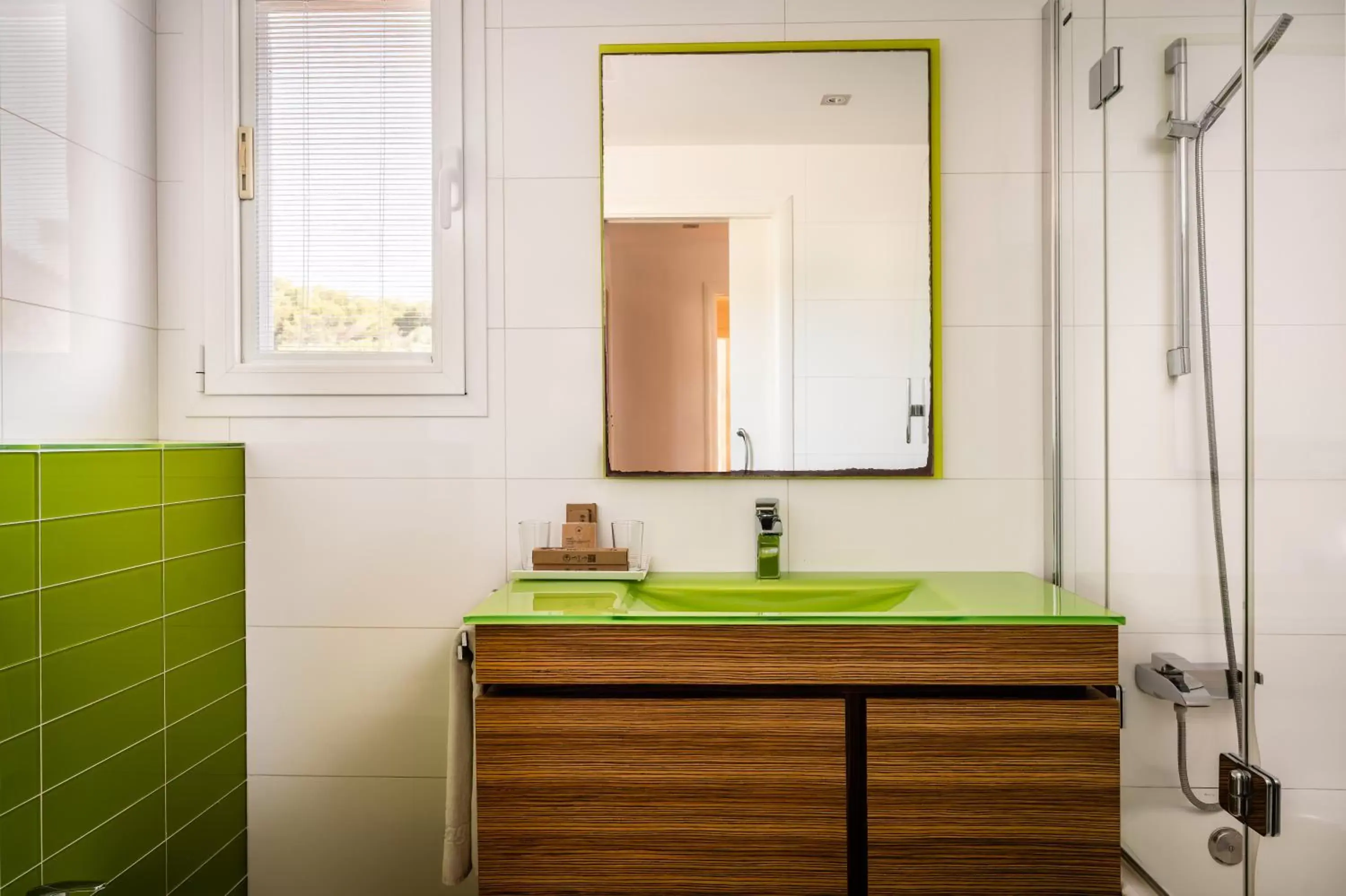 Bathroom in Lago Resort Menorca - Villas & Bungalows del Lago