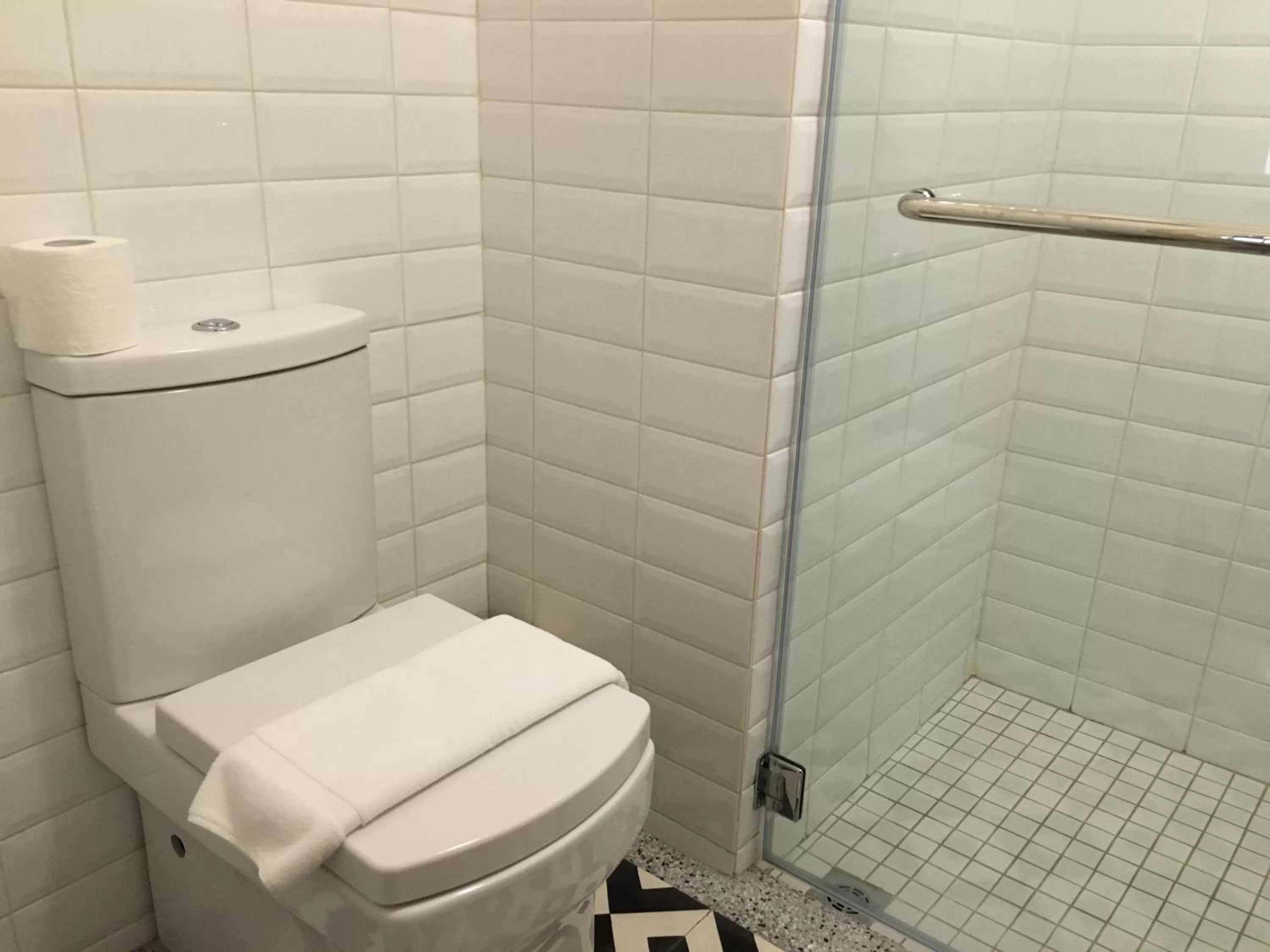 Toilet in Spices Hotel