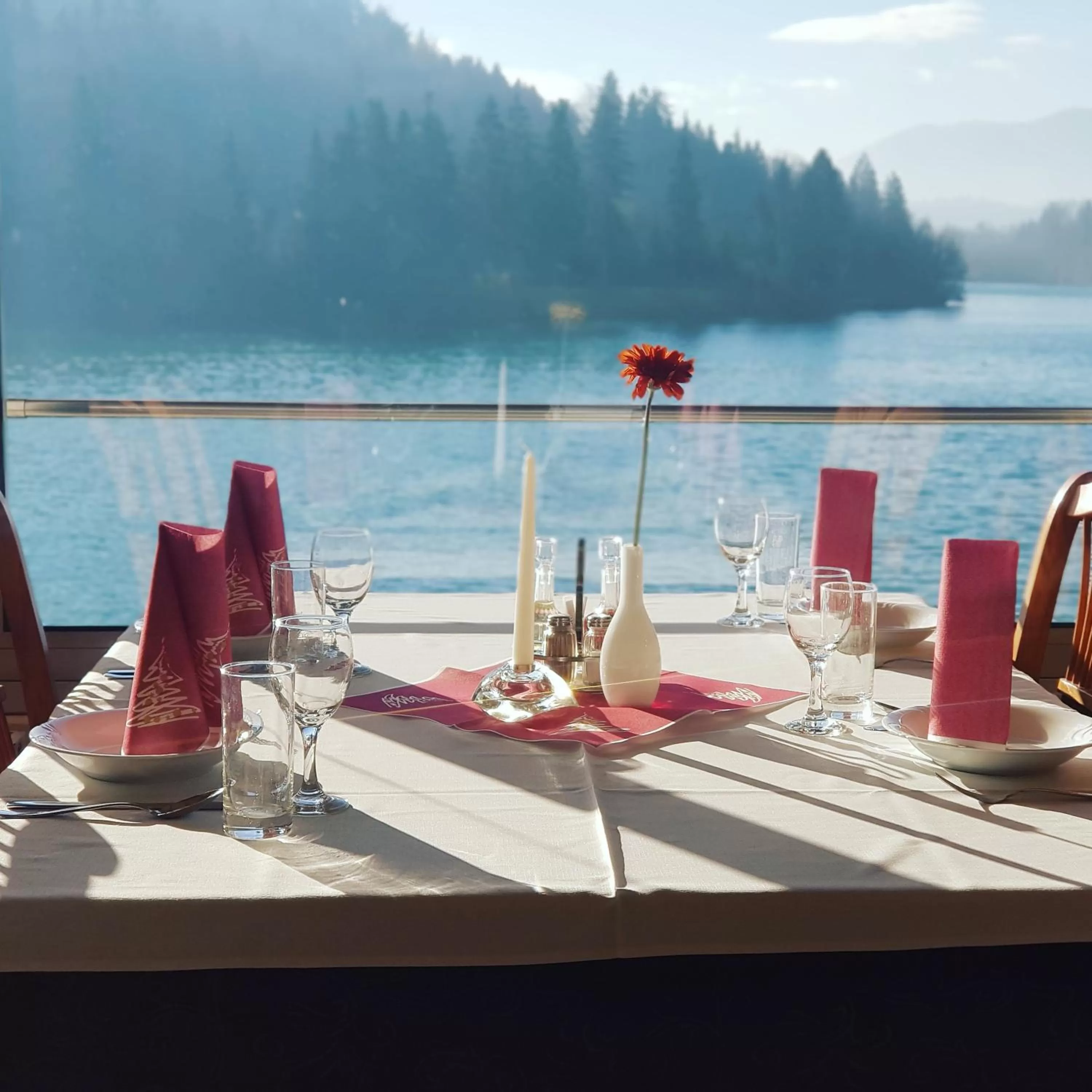 Patio in Gostisce Jezero