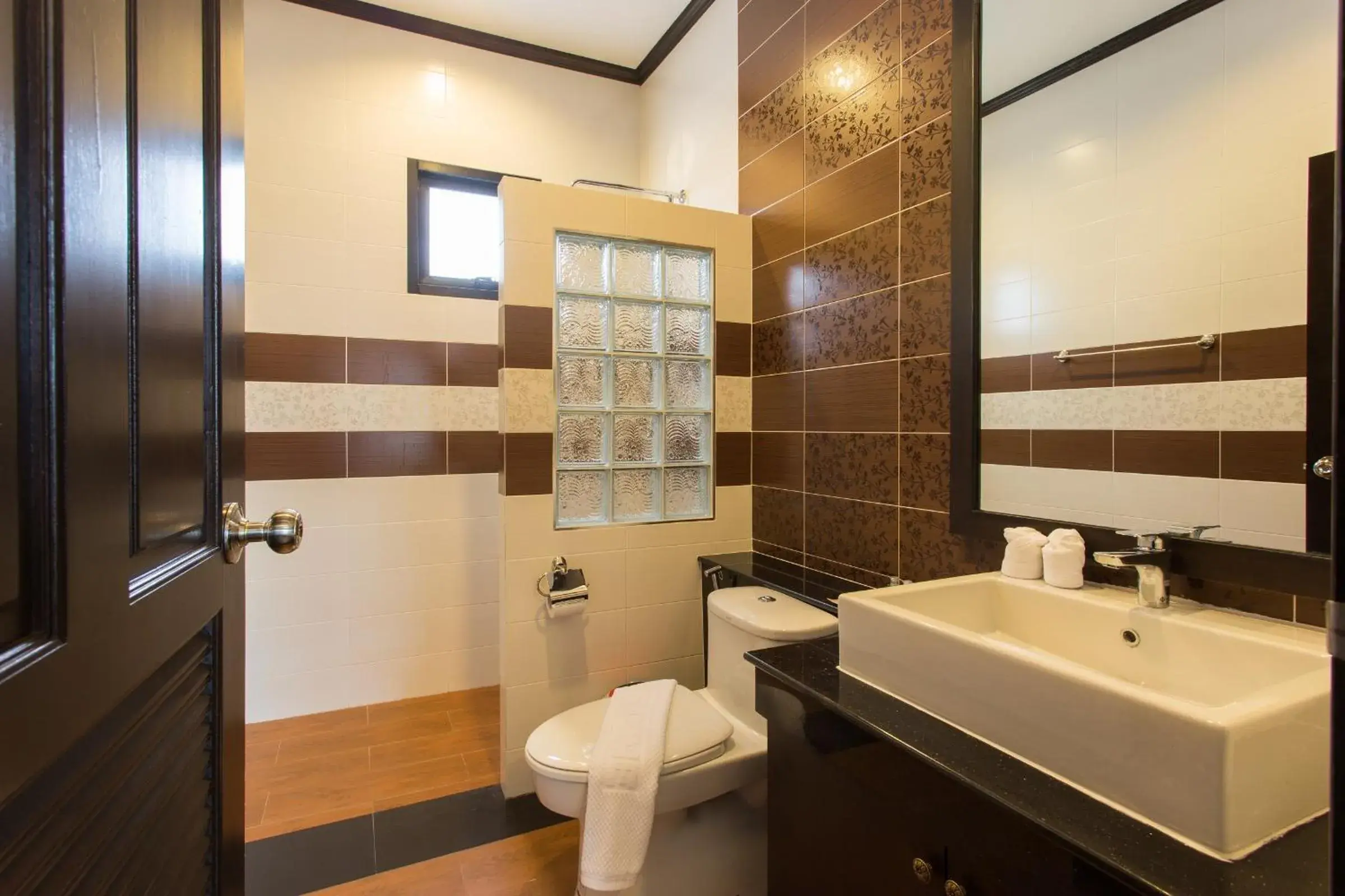Bathroom in The Best Aonang Villas