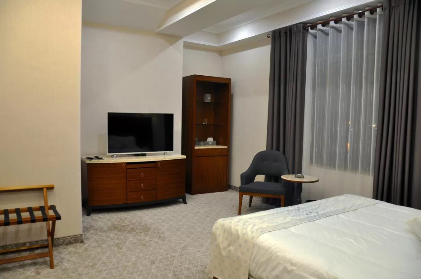 Bed in Parliament Palace Hotel