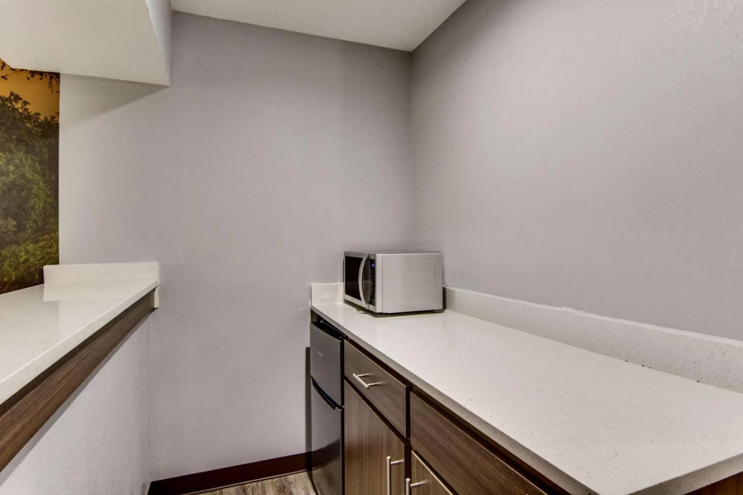 Bedroom in Clarion Pointe on the lake Clarksville-South Hill West Bedroom in Clarion Pointe on the lake Clarksville-South Hill West