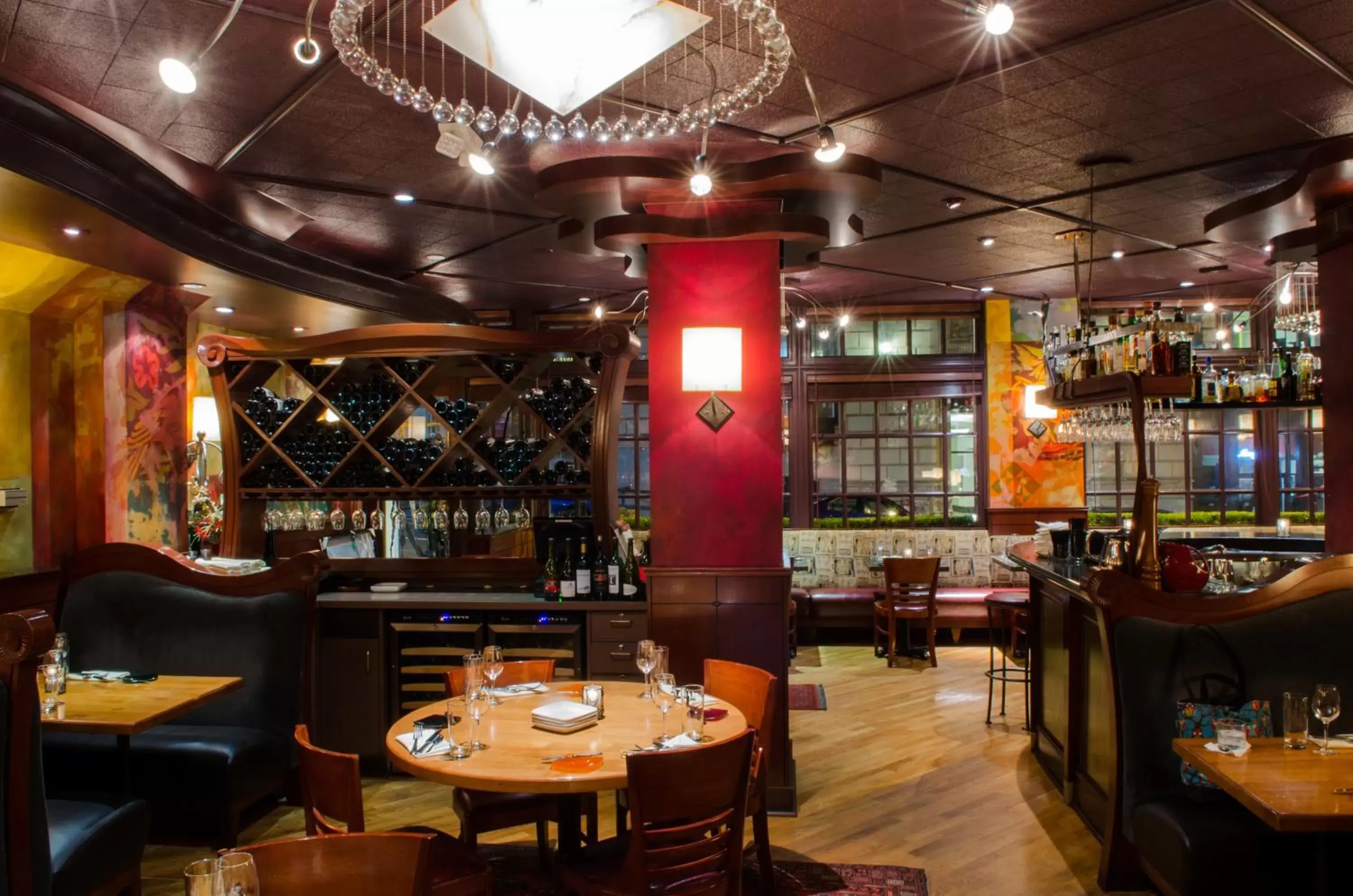 Restaurant/places to eat in Mayflower Park Hotel Restaurant/places to eat in Mayflower Park Hotel