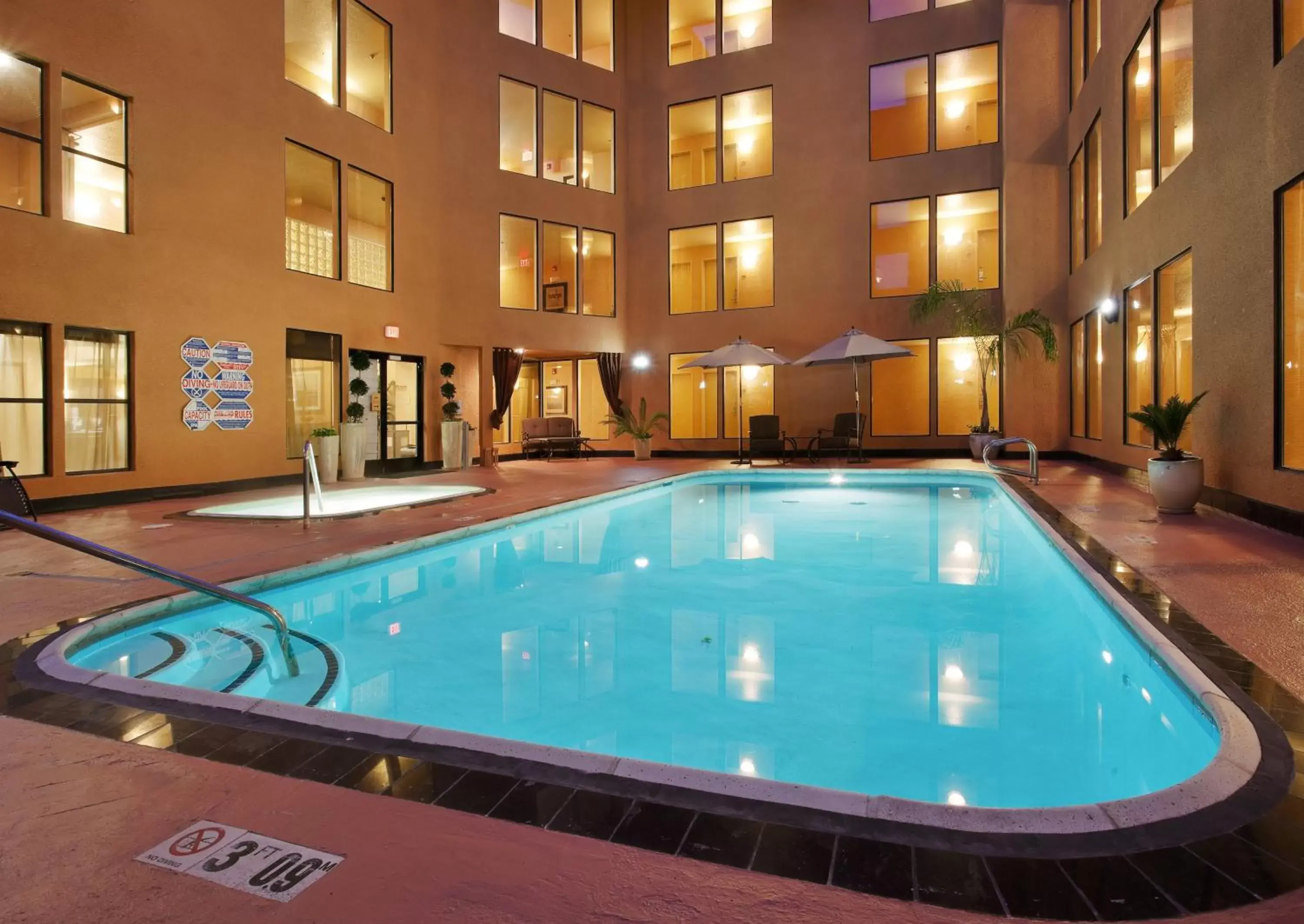 Swimming Pool in Holiday Inn Express Hotel Union City San Jose, an IHG Hotel